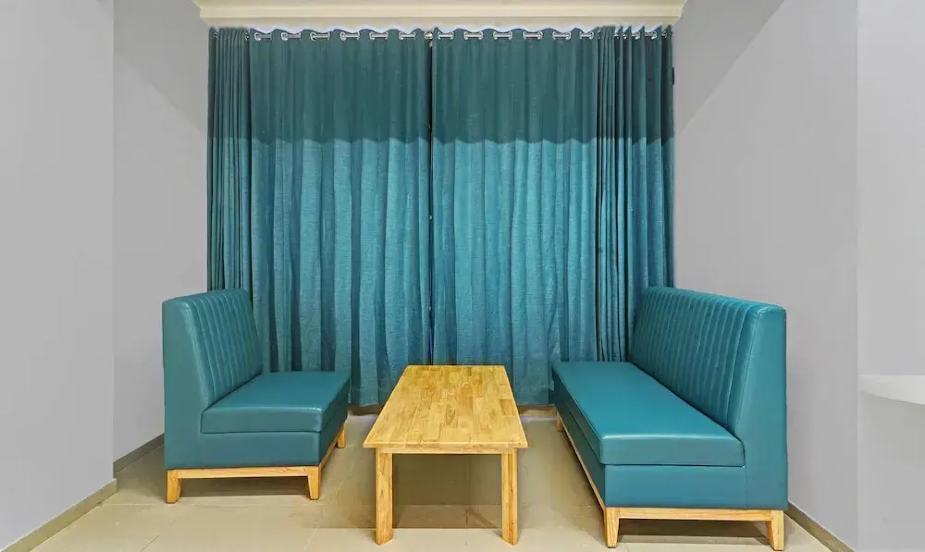 Treebo Premium La Orchid