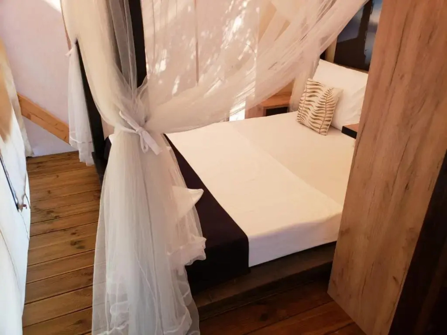 Golden Haven Luxe Glamp Resort