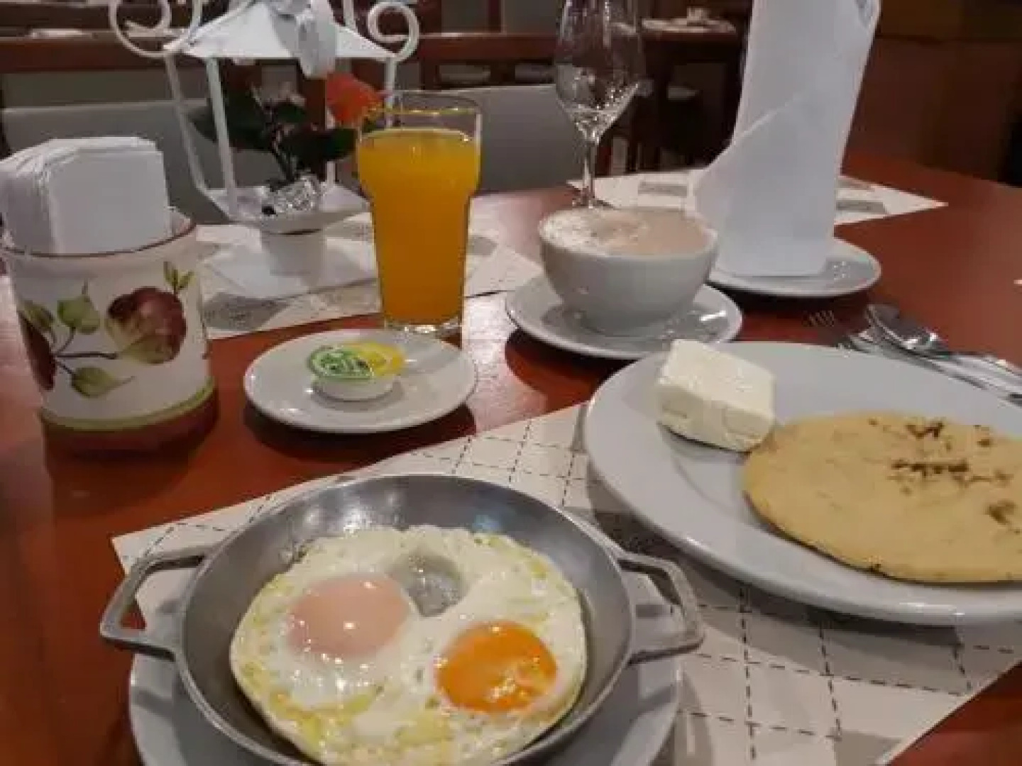 Hotel Mall Del Parque