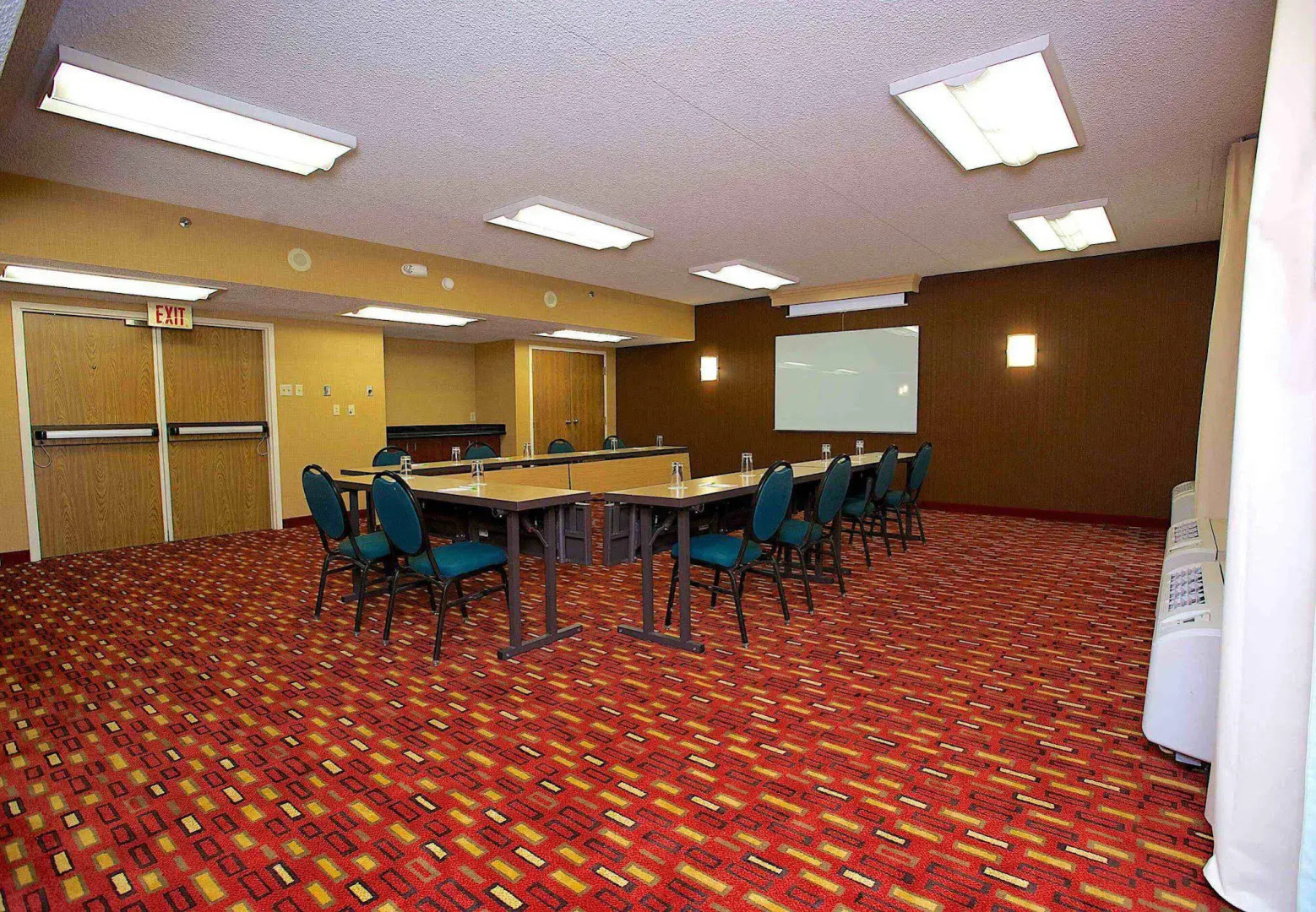 Courtyard by Marriott Dallas-Fort Worth/Bedford