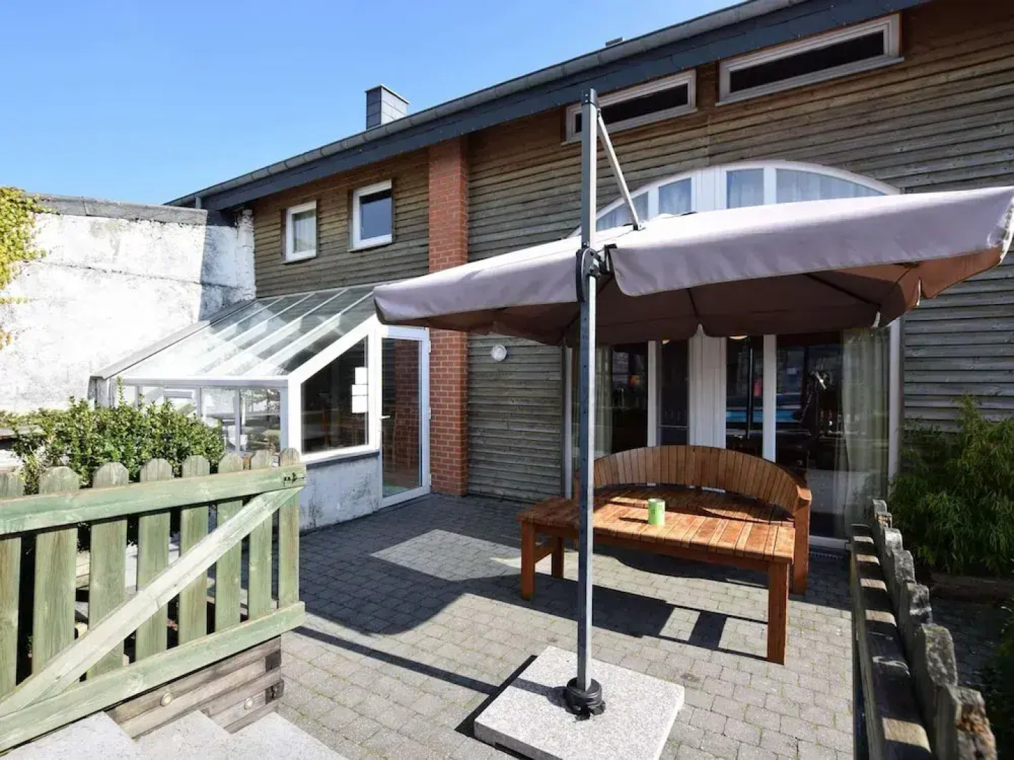 Luxury House with Indoor Pool, Sauna, Hot Tub