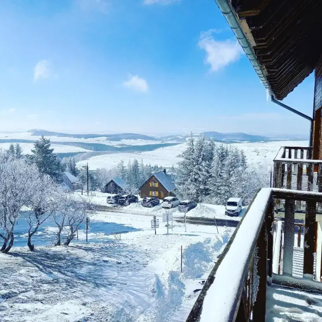 superbesse Appartement 4-6 pers. 2 ch. Dans résidence 3 étoile avec piscine