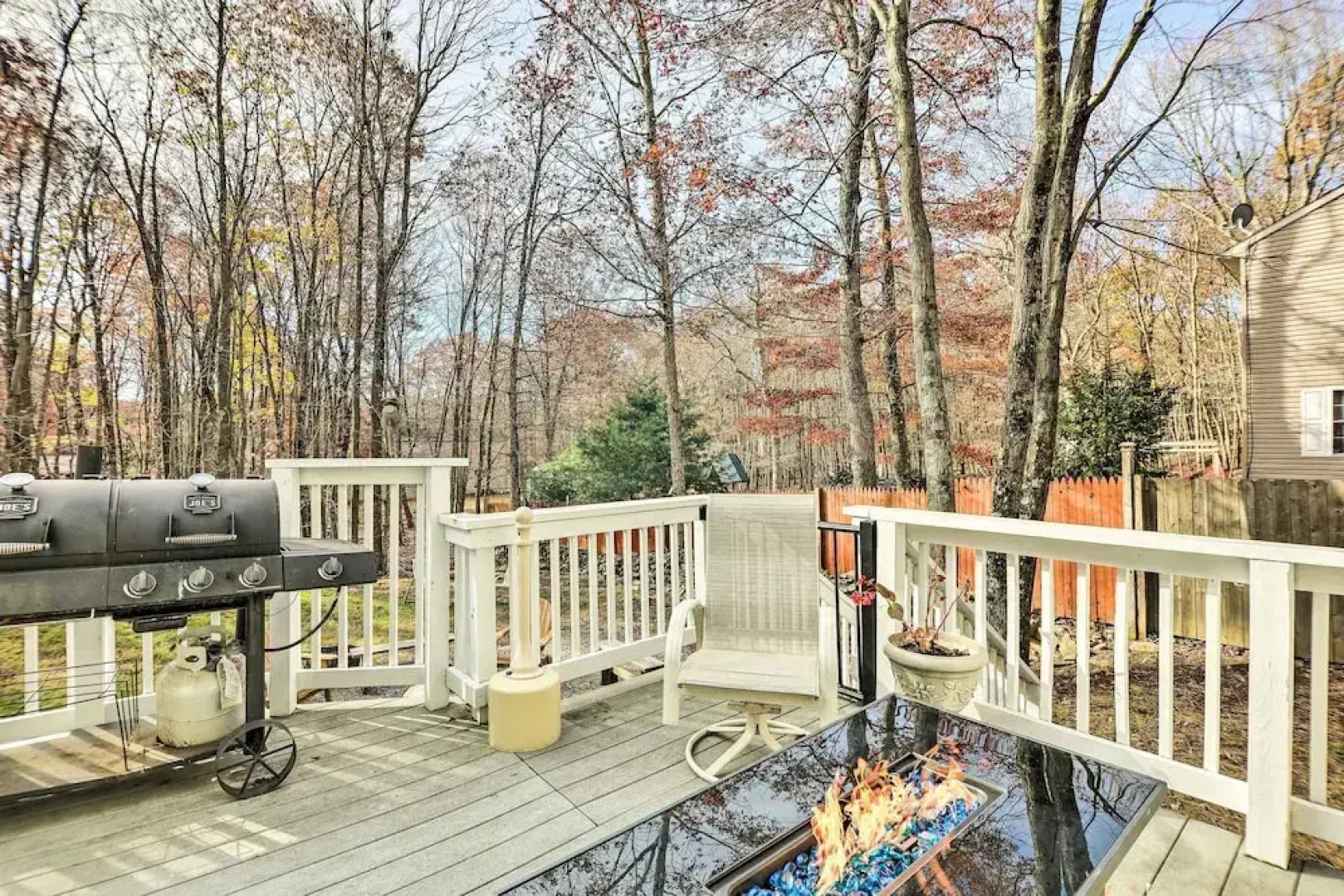 Hot Tub, Lake Access: Serene Albrightsville Home!