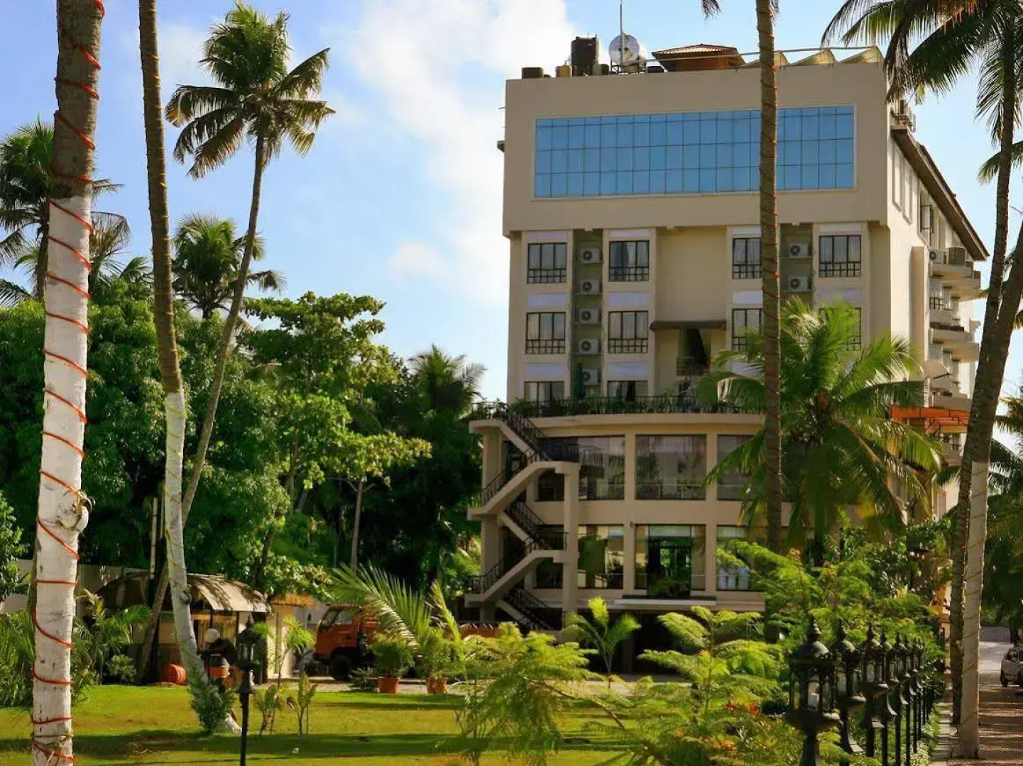 Regant Lake Palace Hotel