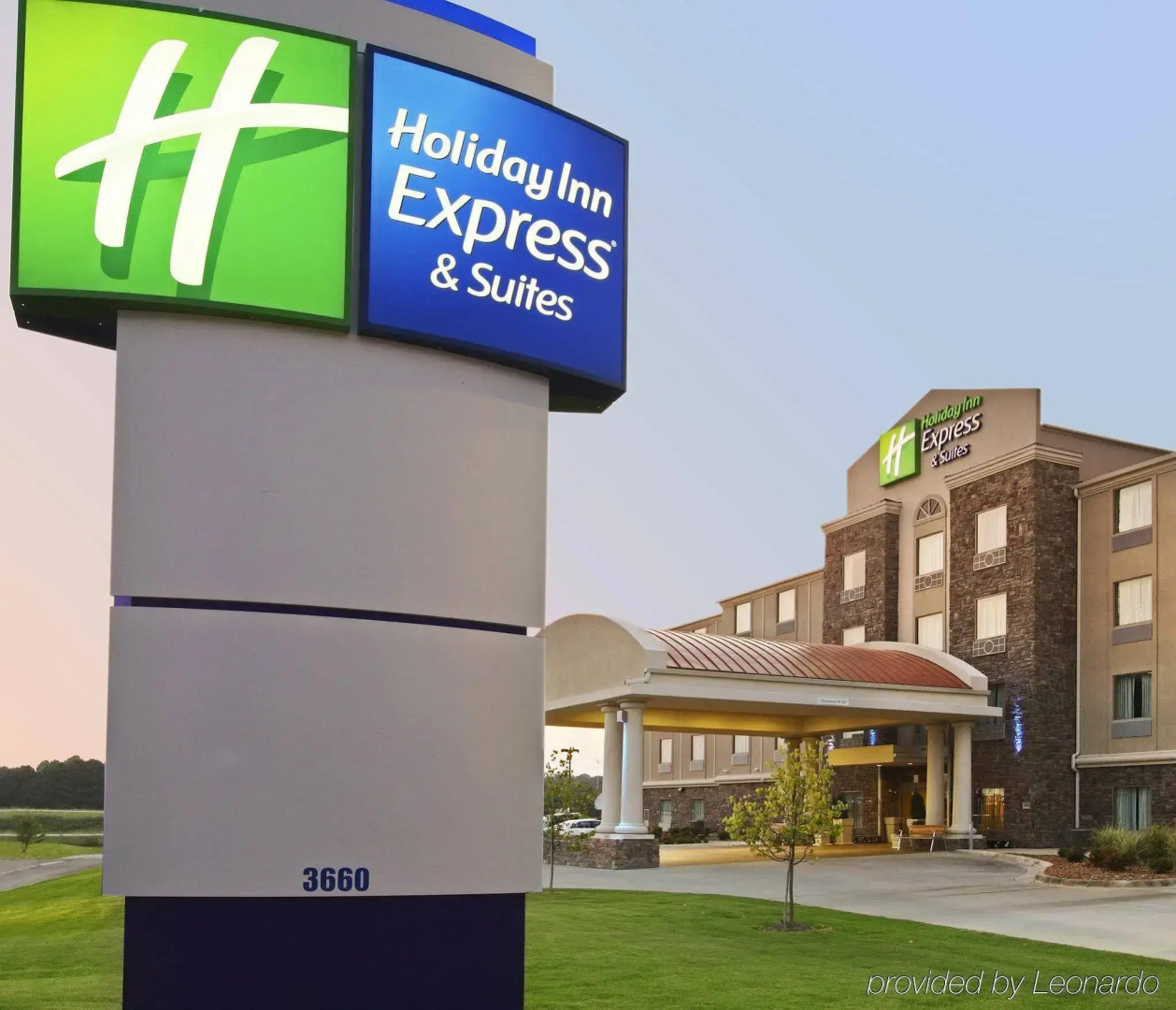 Holiday Inn Express Inn & Suites Searcy by IHG