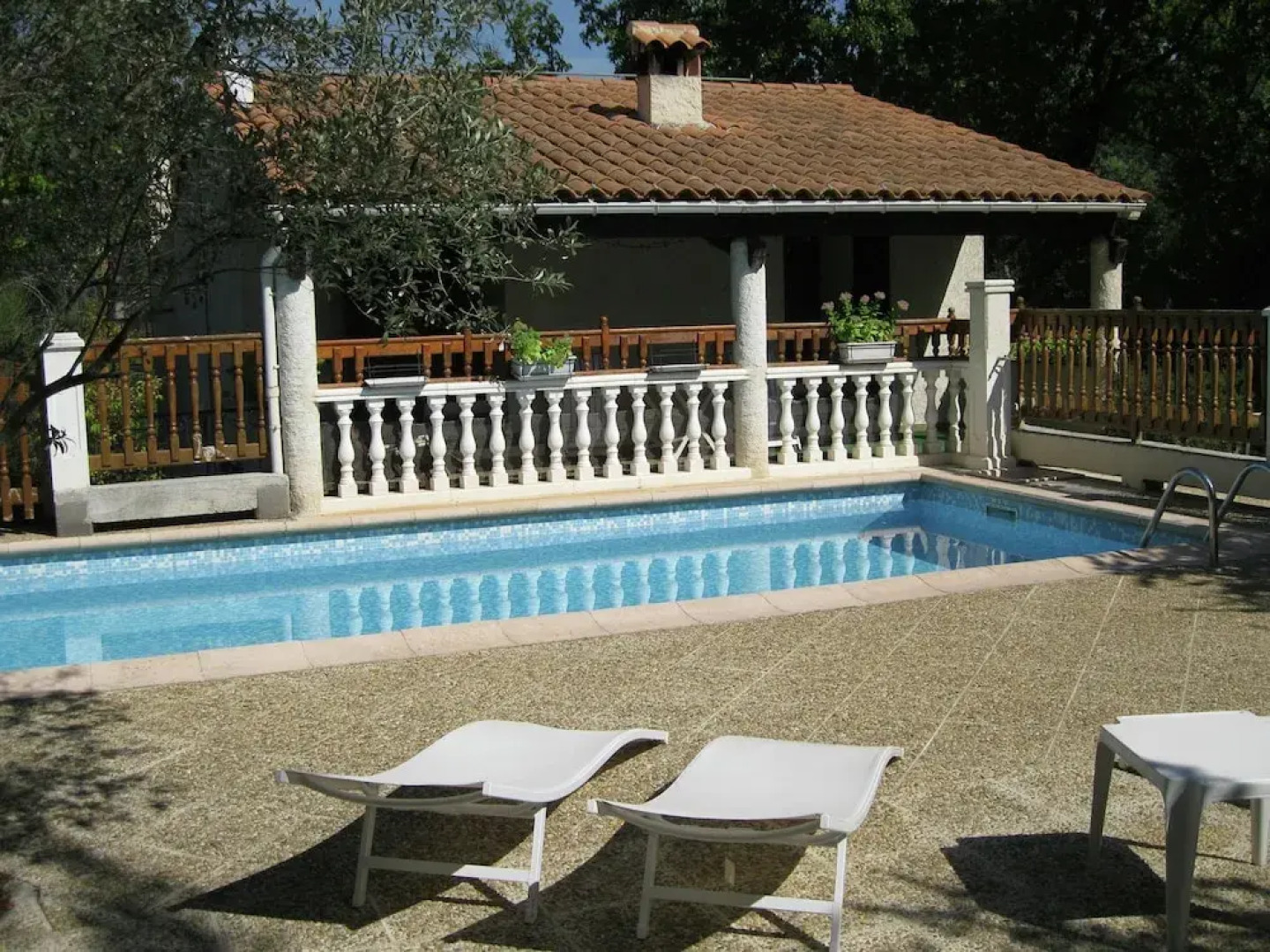Charming Holiday Home in Draguignan with Swimming Pool