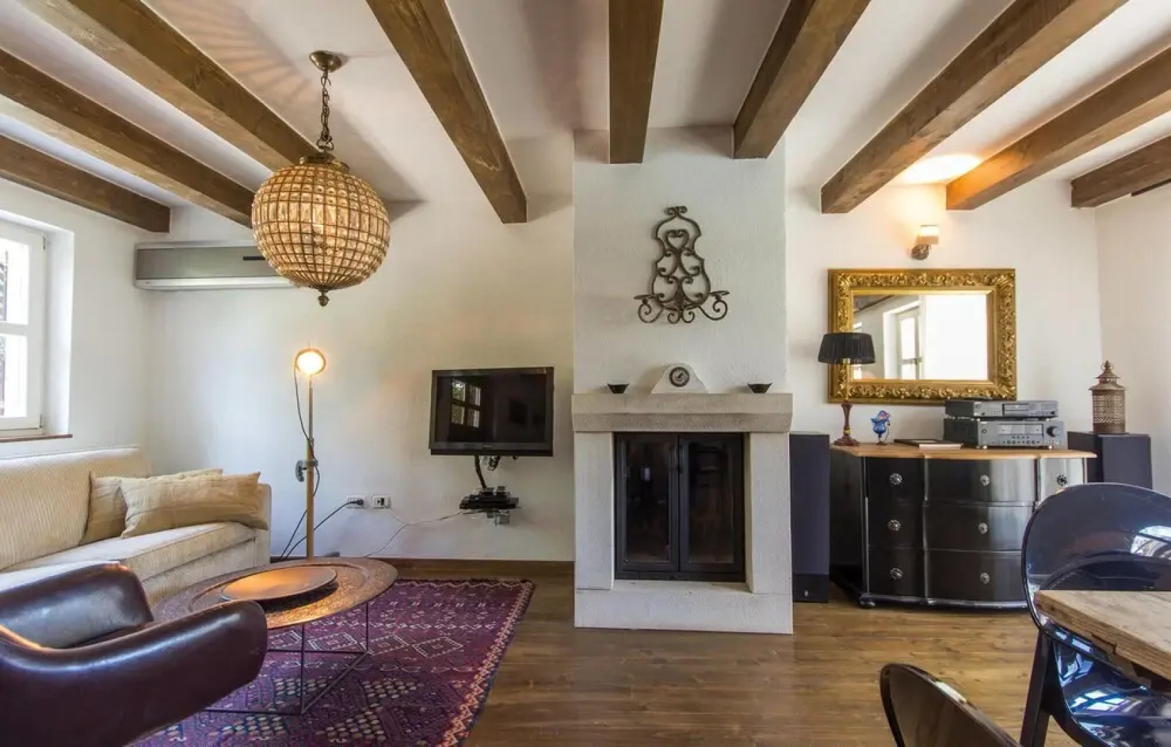 Stunning Home in Liznjan With Sauna, Wifi and 4 Bedrooms