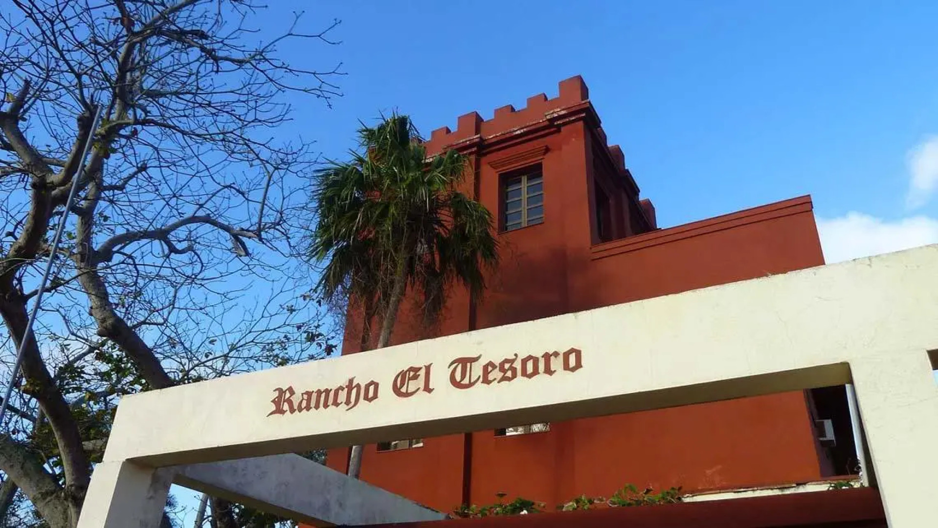 Hotel Rancho el Tesoro