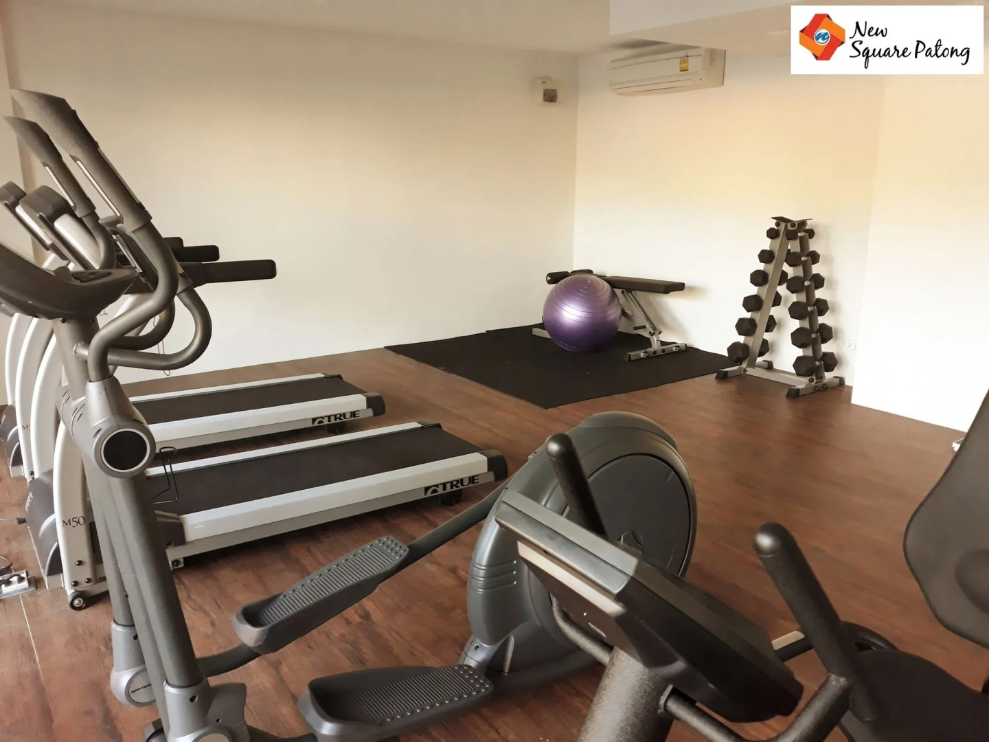 New Square Patong Hotel