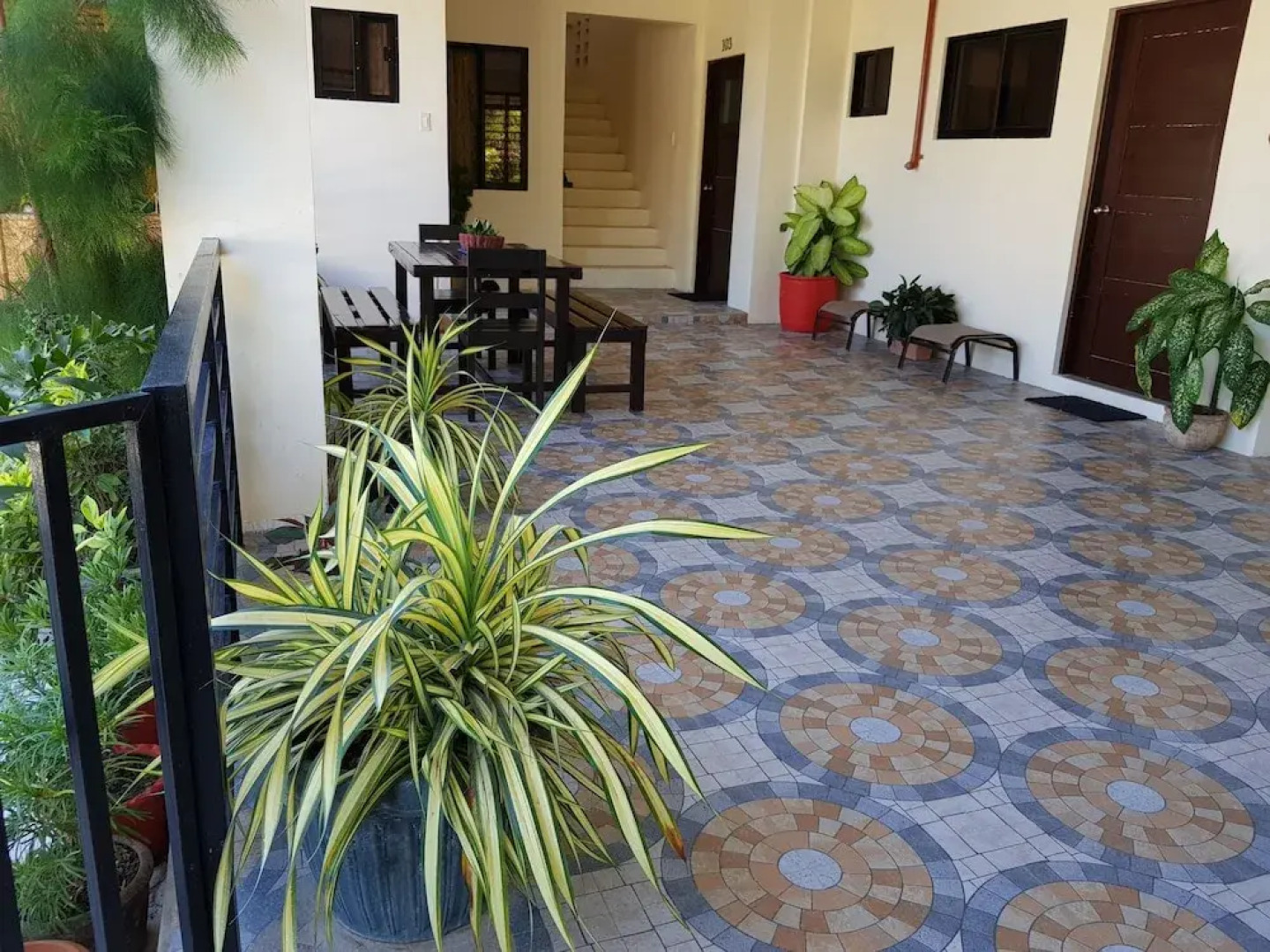 Spacious Private apartment at Laorenza Residences