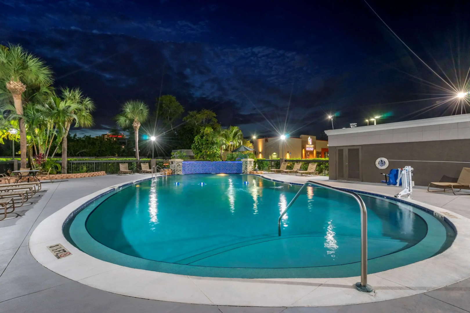 Comfort Inn & Suites St. Pete - Clearwater International Airport