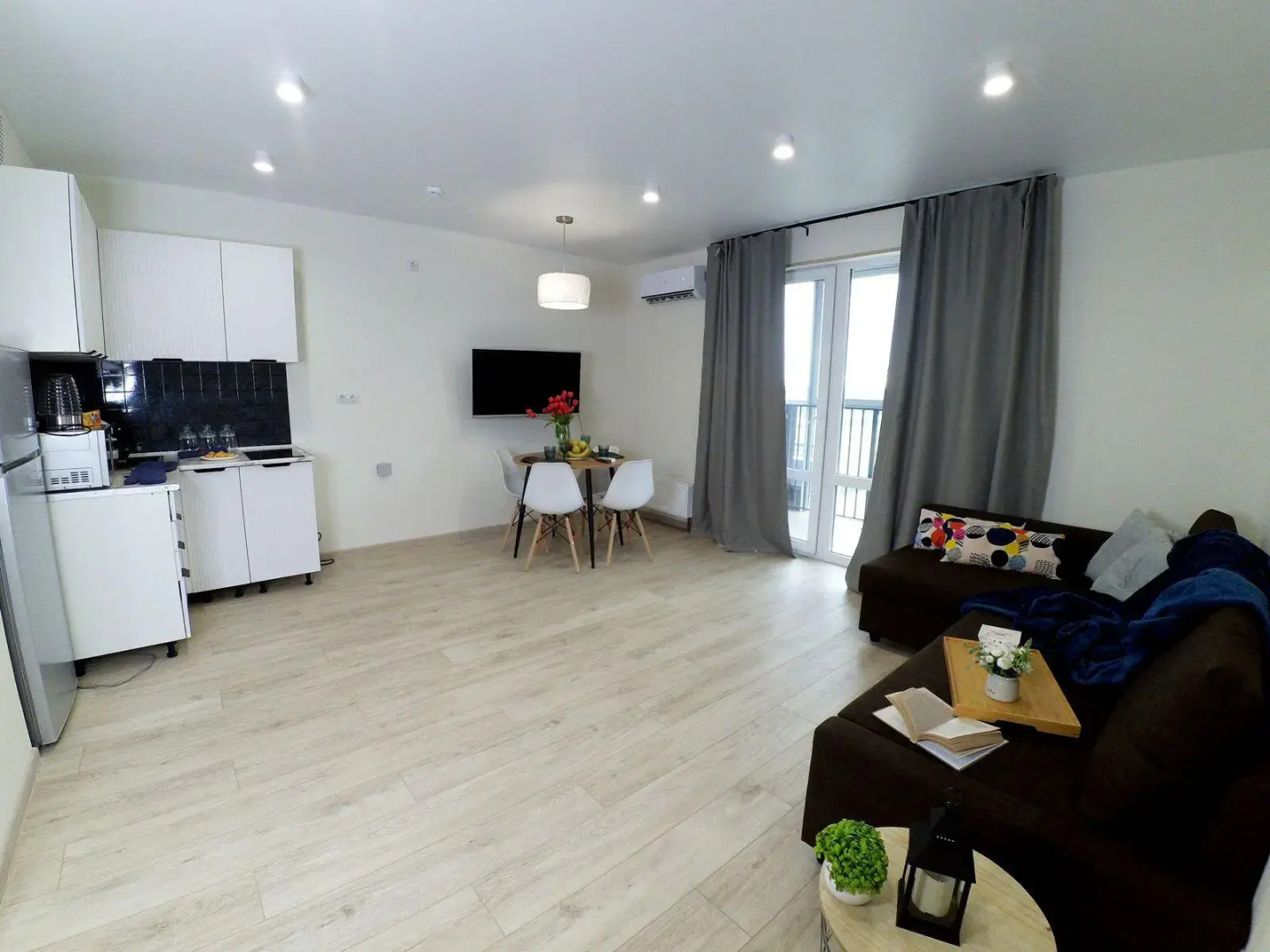 Апартаменты на улице Теплых встреч