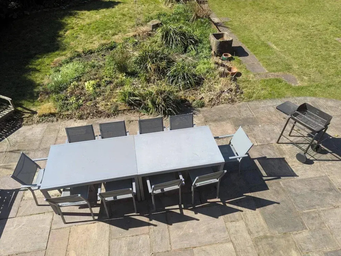 Canal-side 5-bed Cottage - Sleeps 10, Pet Friendly