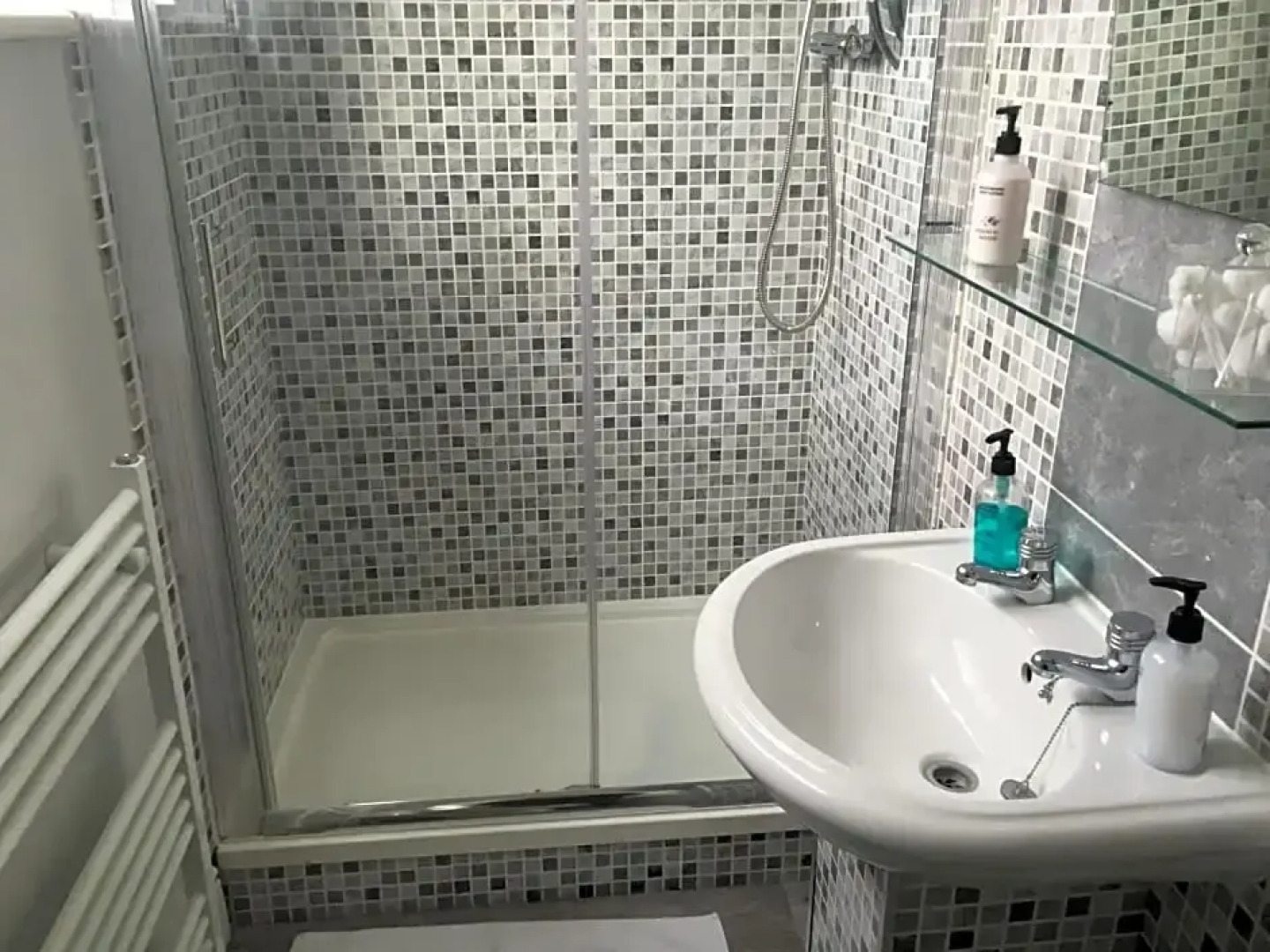 The Cambridge Guesthouse