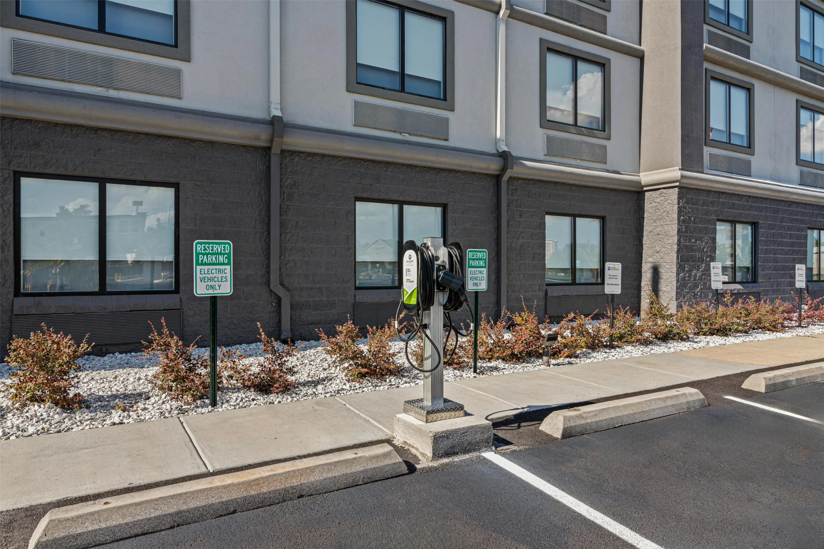 Best Western Plus Savannah Gateway