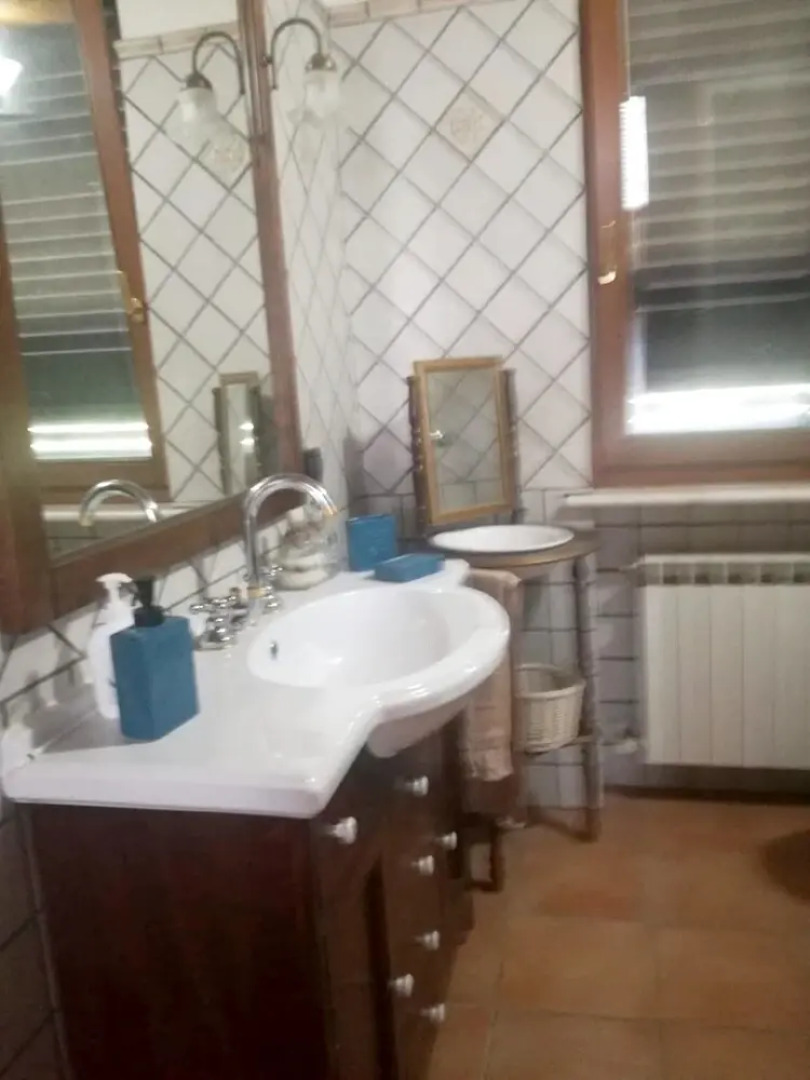 House With 2 Bedrooms in Tolentino, With Wonderful Mountain View, Furnished Garden and Wifi Near the Beach