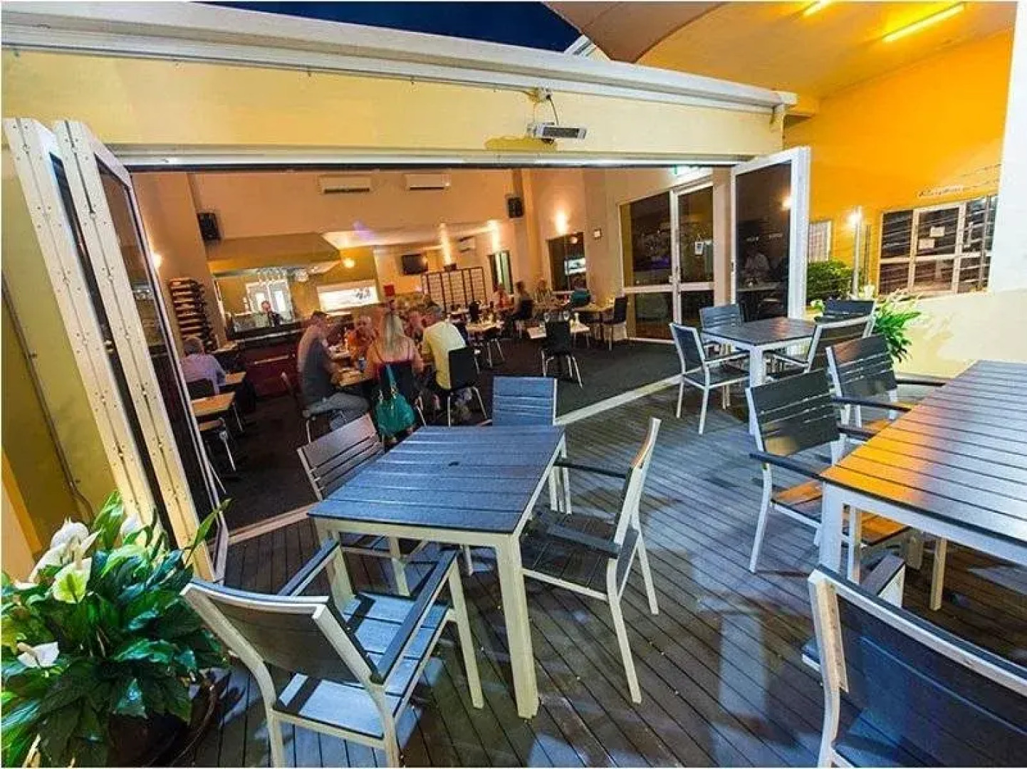 Harbour Sails Motor Inn