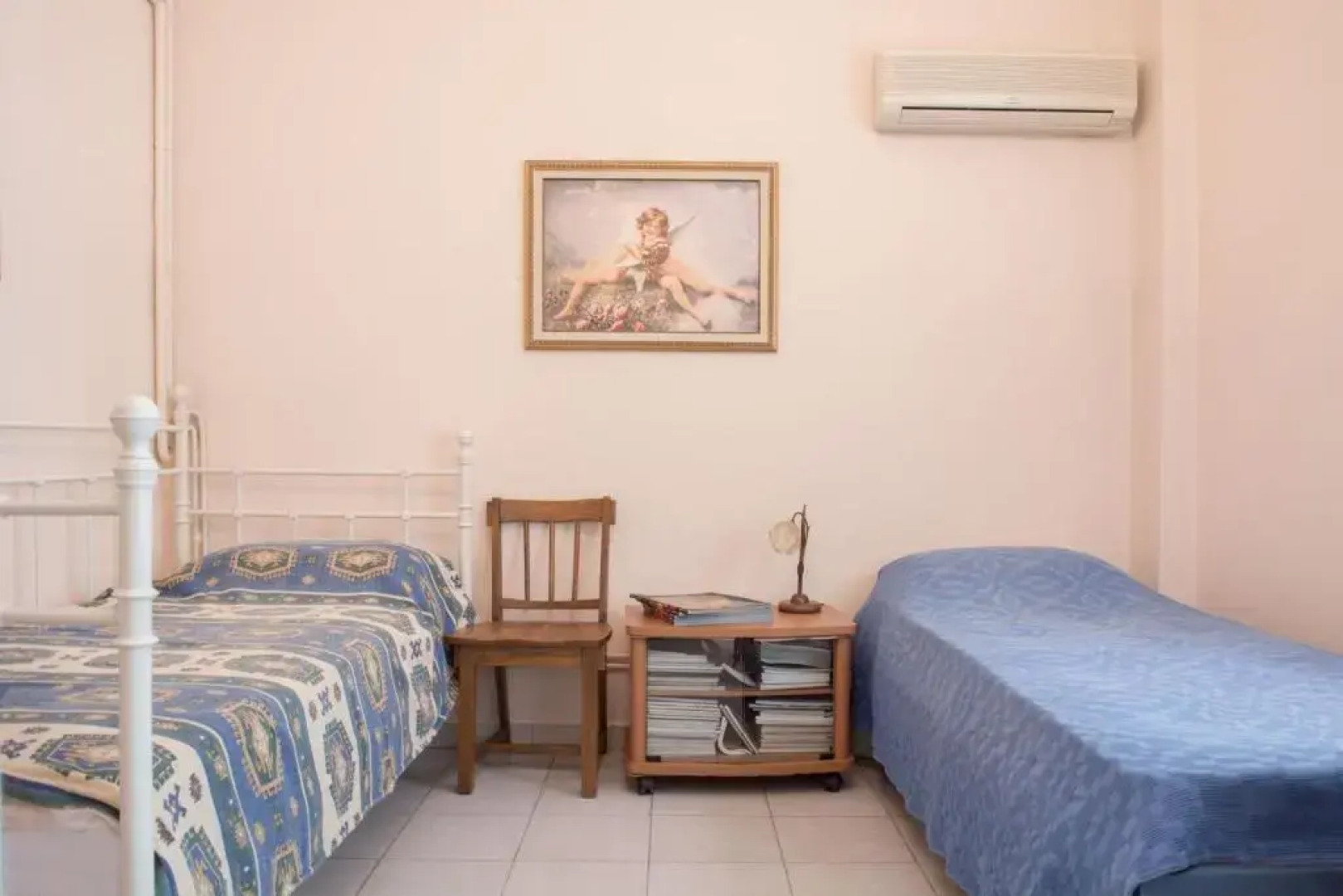 Family apt with garden next to the sea