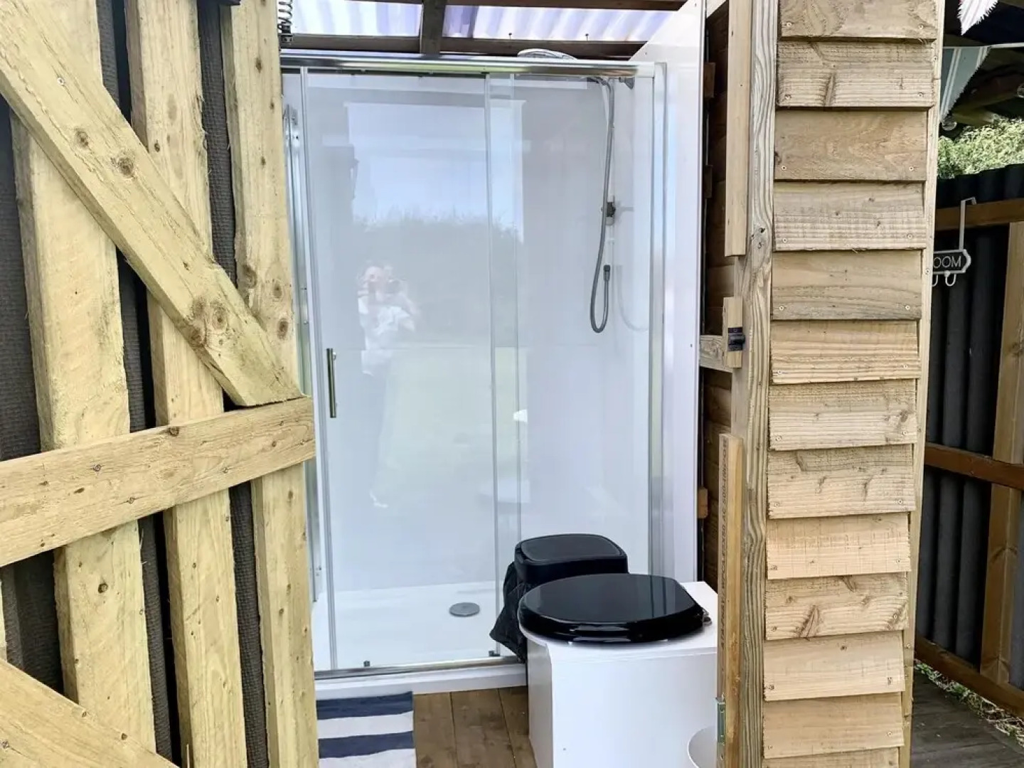 Boutique Luxury Bell Tent Near Torpoint