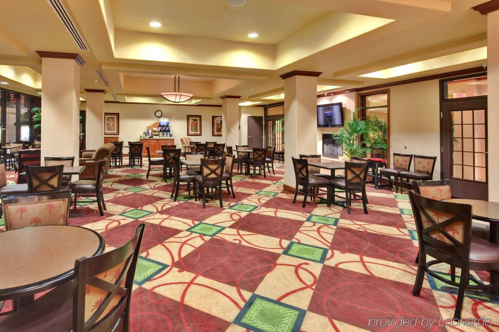 Holiday Inn Express & Suites Yuma by IHG