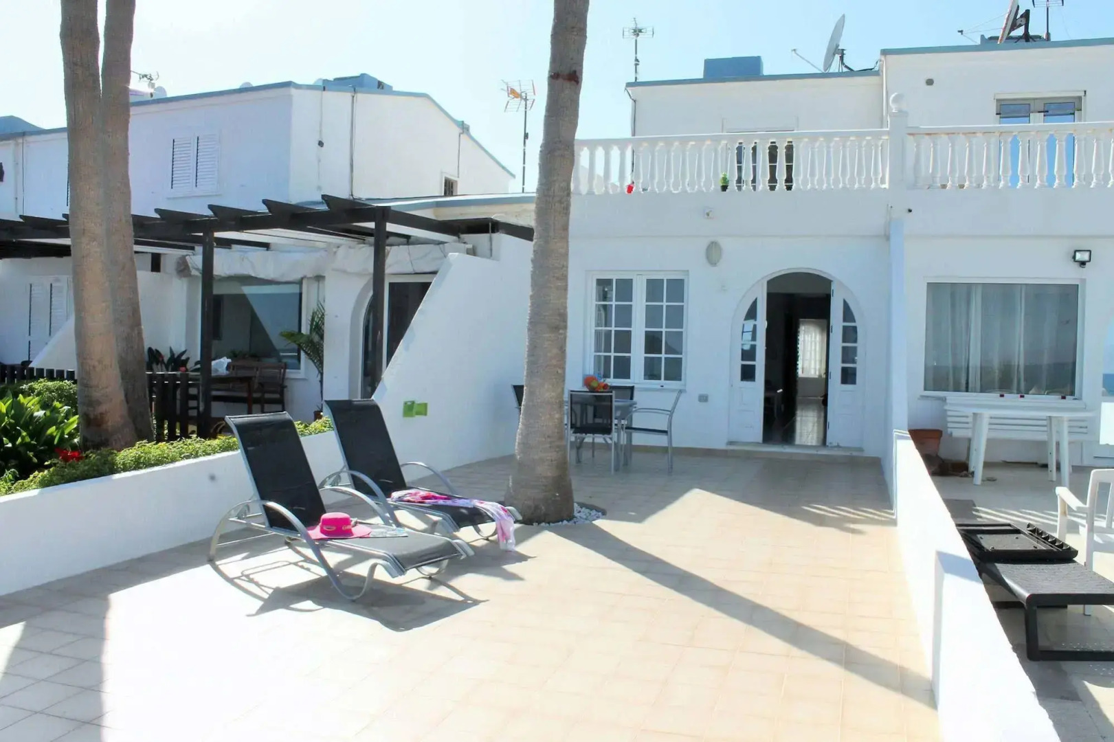 Villa Perseo Beachfront by Vacanzy Collection