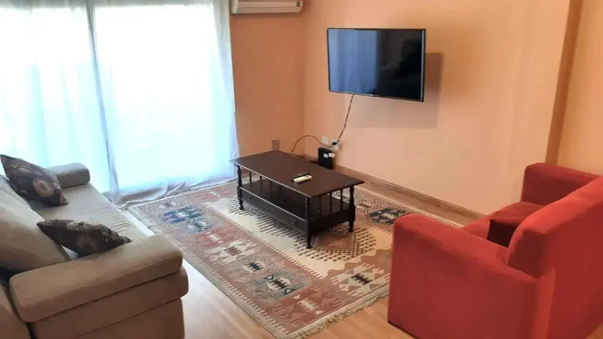 Danny ap - Amplio y cómodo - 18 min Aeropuerto - Zona de Restos - Parking