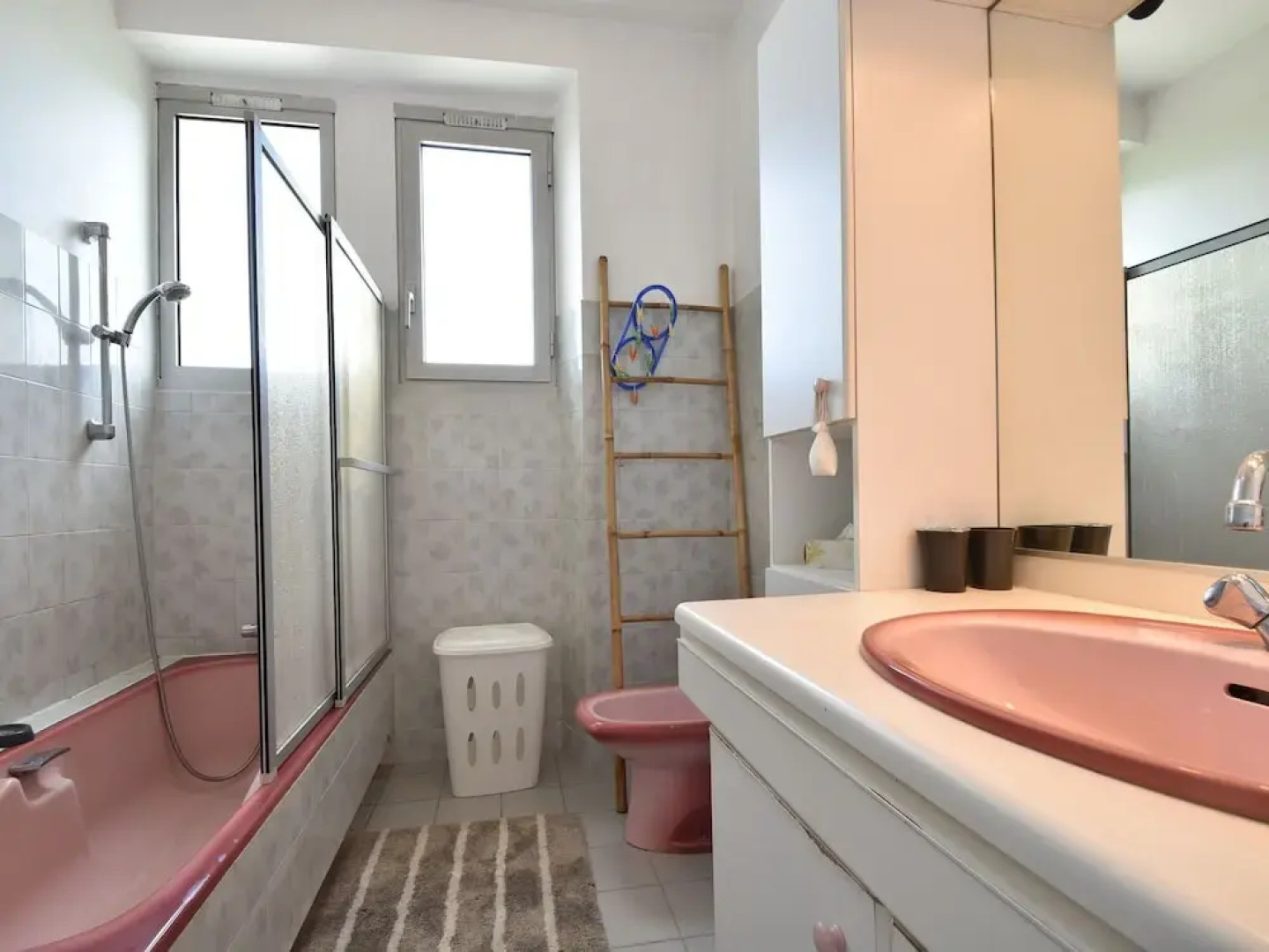 Modern Holiday Home in Clohars-carnoët With Beach Near