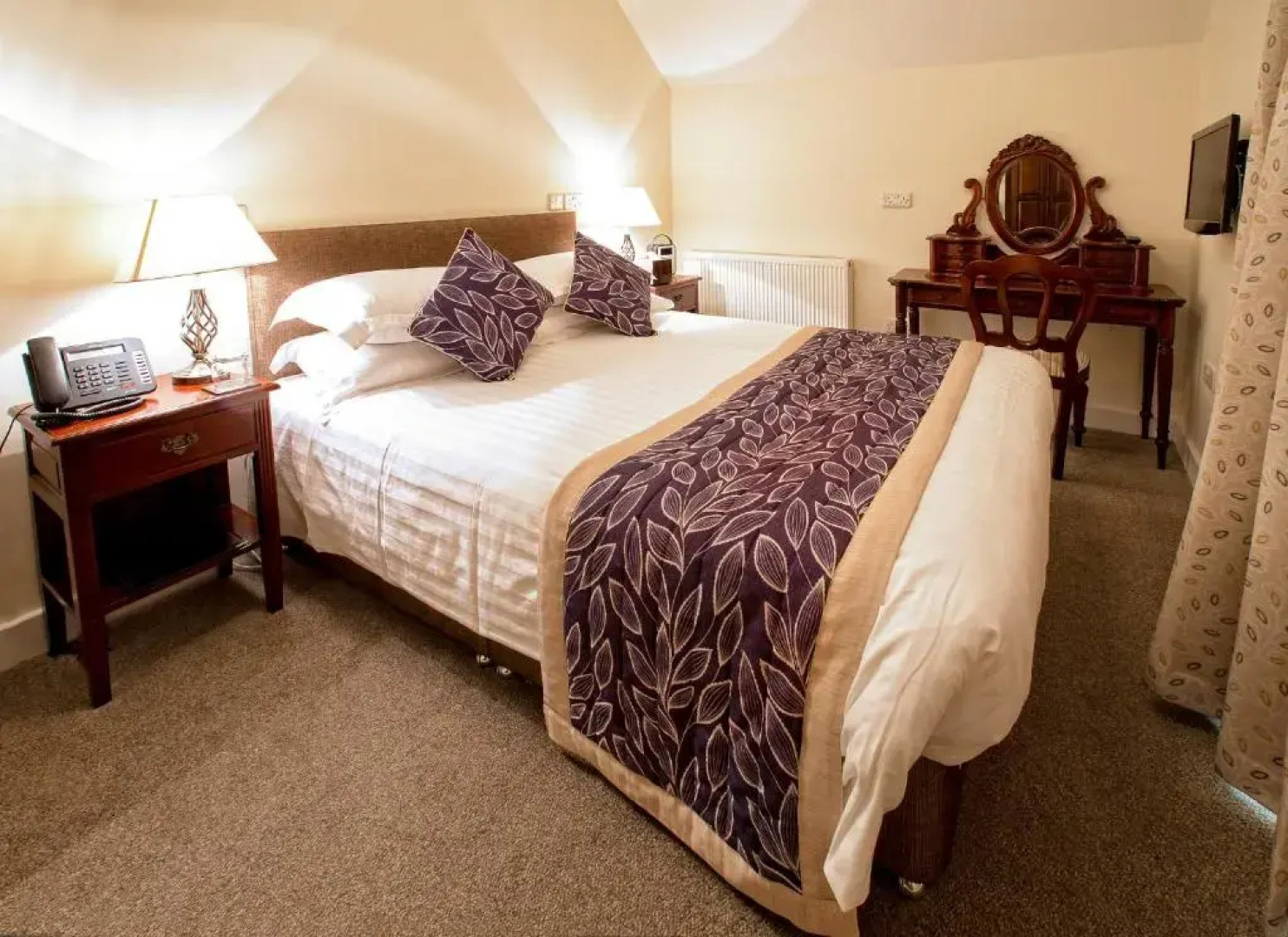 The Bishops Table Hotel