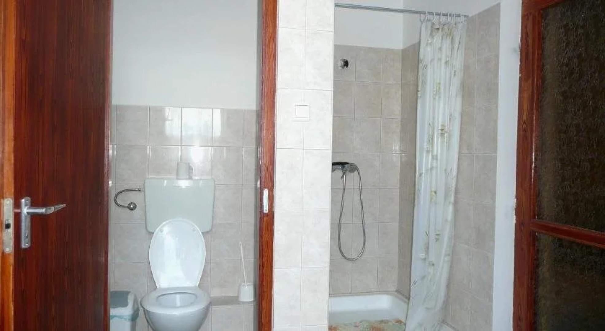 Popeye Pension & Restaurant