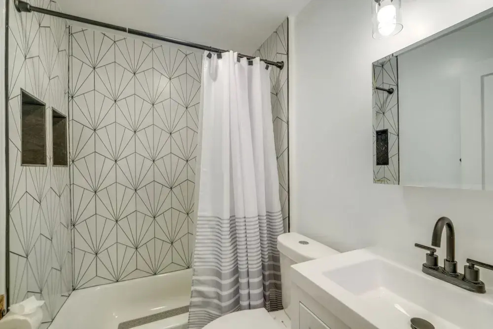 Washington, DC, Area Apartment 8 Mi to Downtown!