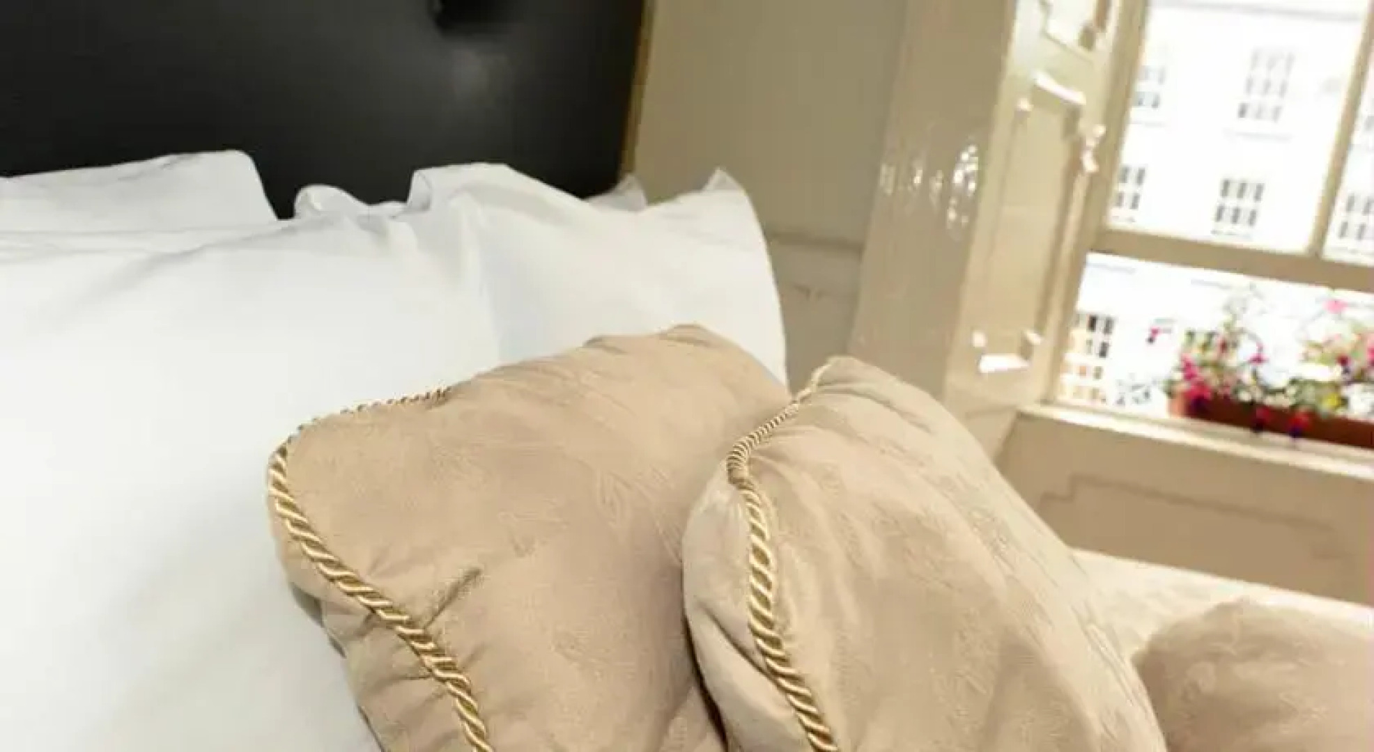 Finnegans Hostel and B&B Accommodation