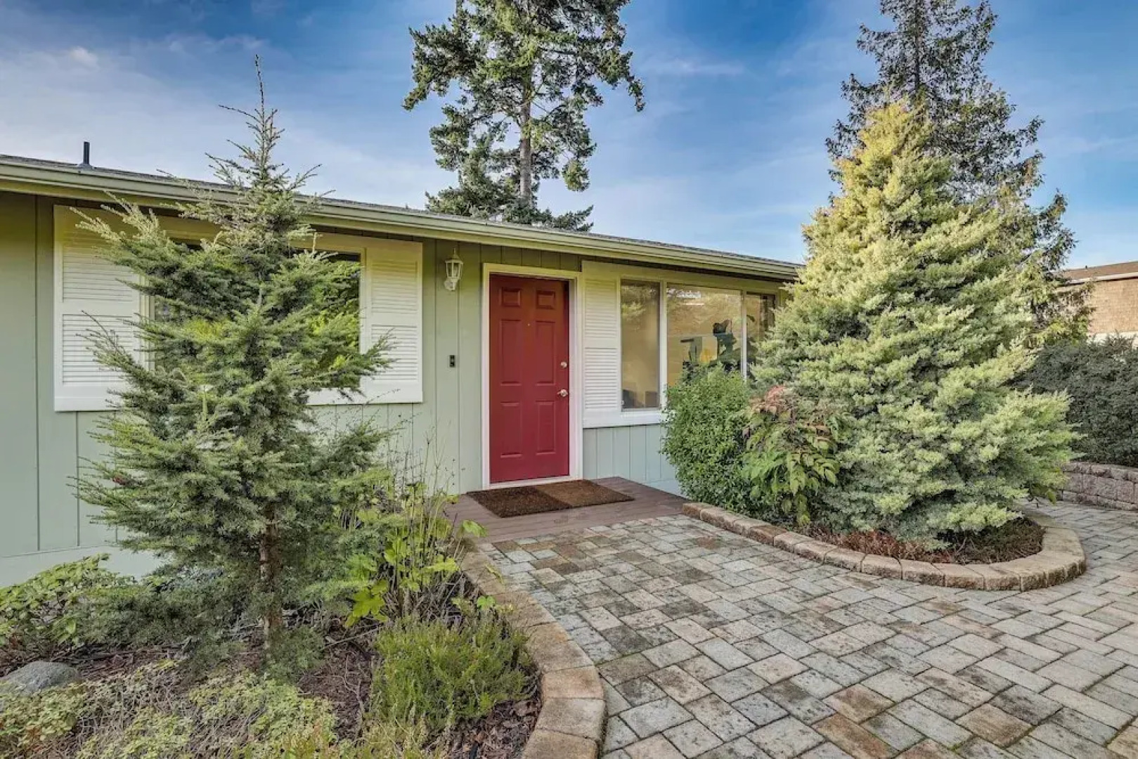 Port Townsend Escape w/ Deck, Bay & Mountain Views