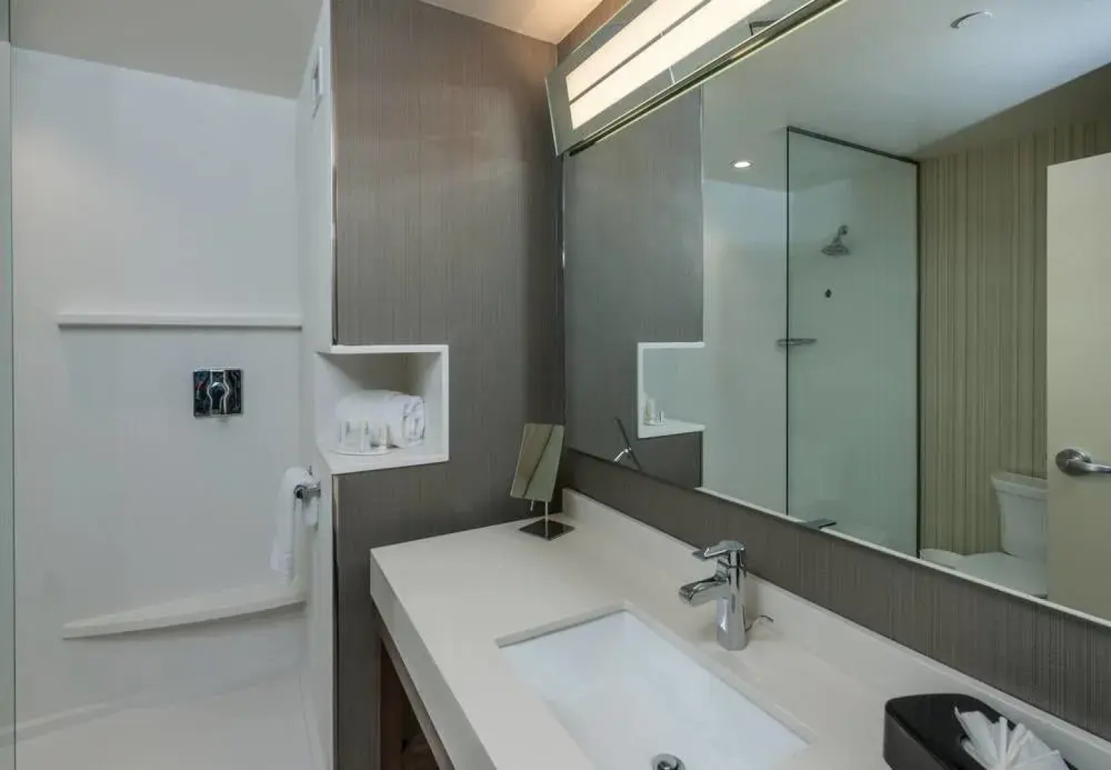 Courtyard Boston Littleton