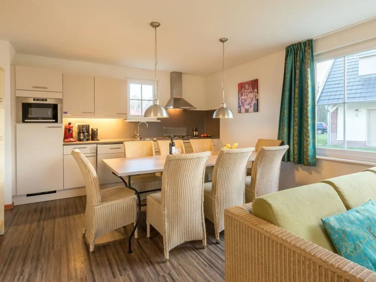 Luxurious Detached Villa with 3 Bathrooms, in de Maasduinen