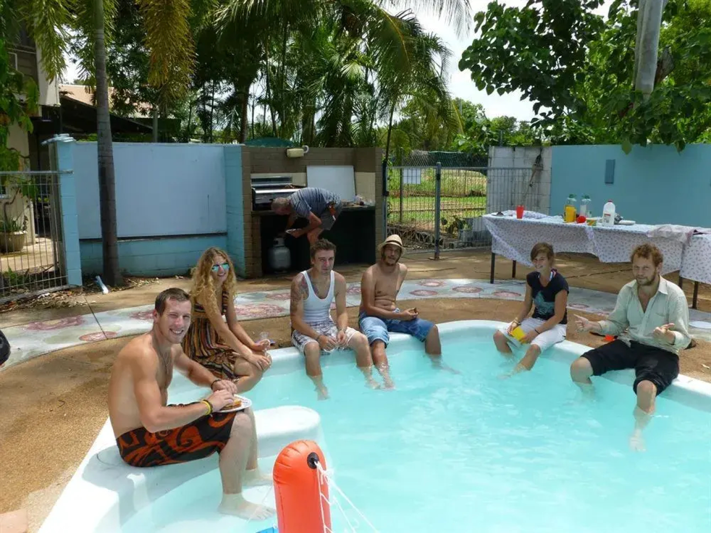 Palm Court Budget Motel Hostel/Backpackers