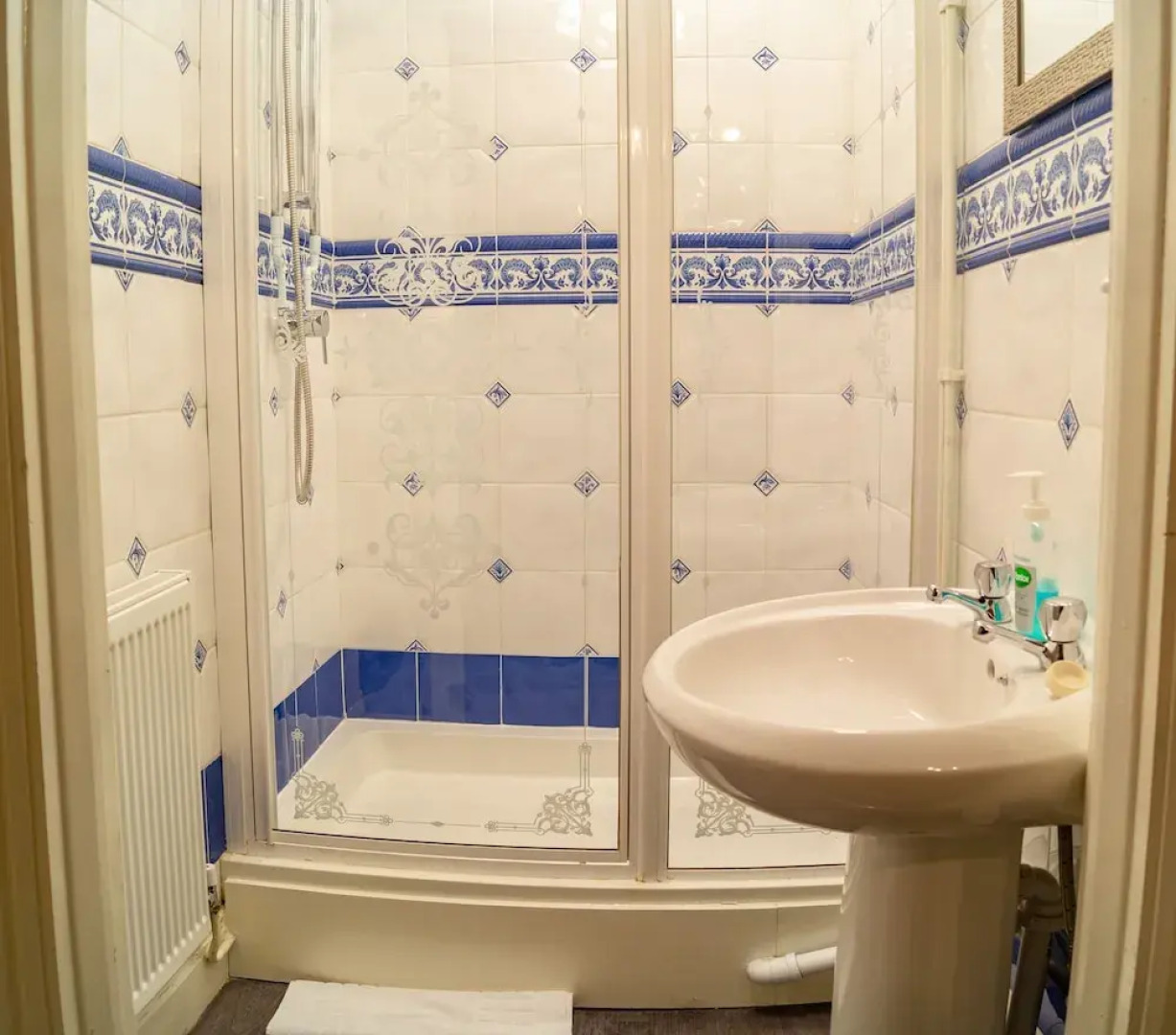 The Quayside Hotel and Bar