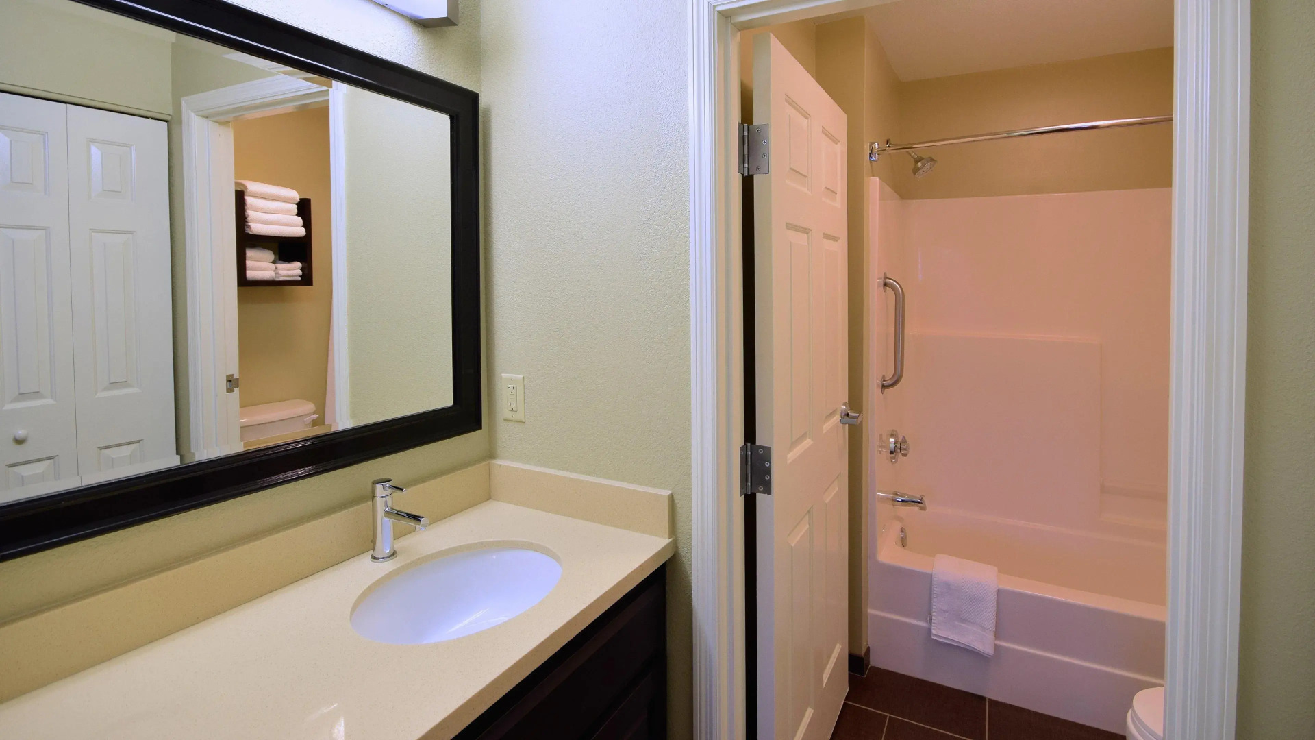 Staybridge Suites Cincinnati North by IHG