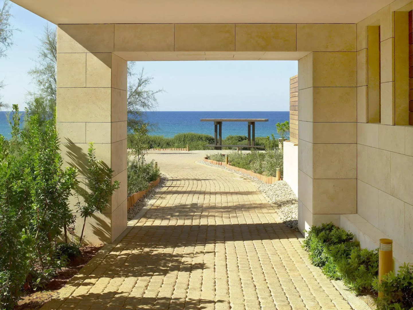The Romanos, a Luxury Collection Resort