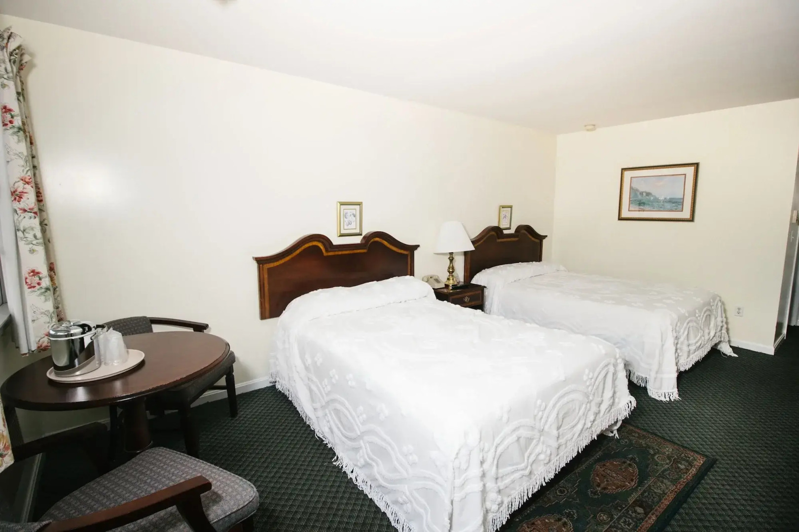 The Taber Inne & Suites