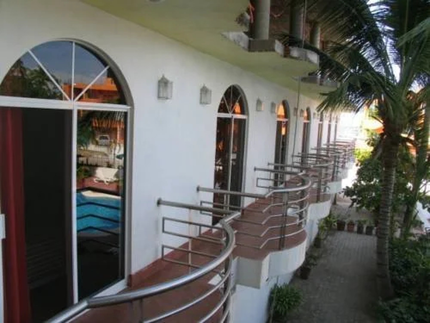 Hotel y Suites Bugambilias