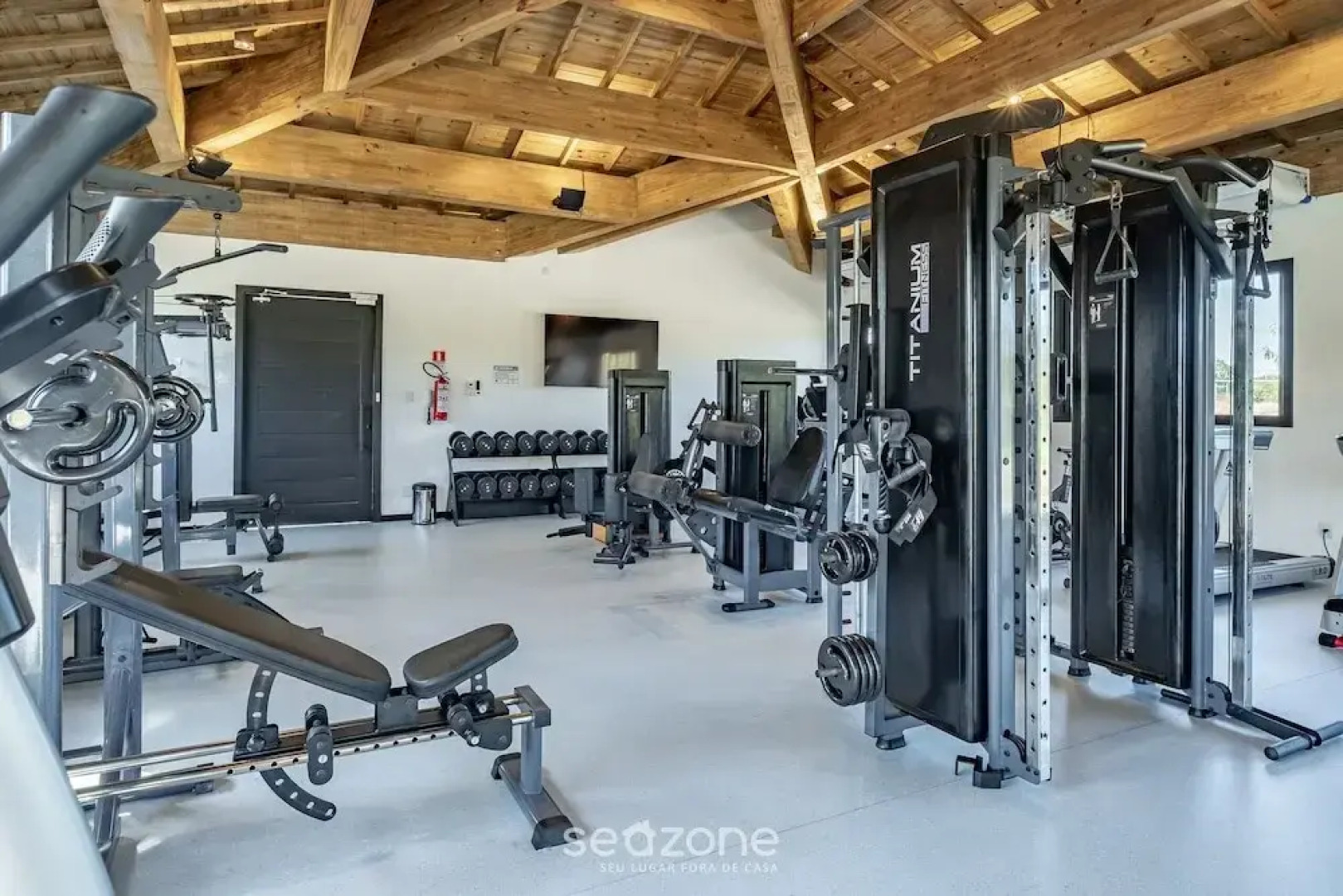 Ap in a Cond. W/pool at Praia do Forte Cvaf0220