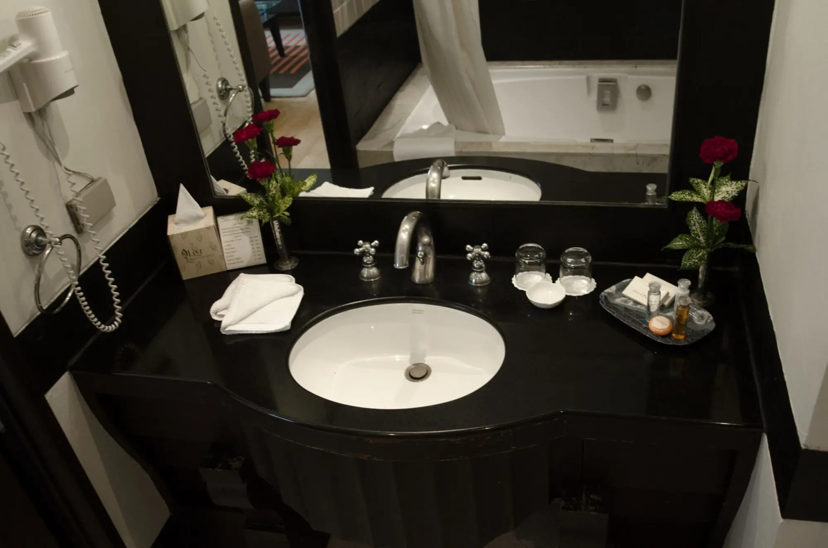 Radisson Hotel Chateau de Bangkok