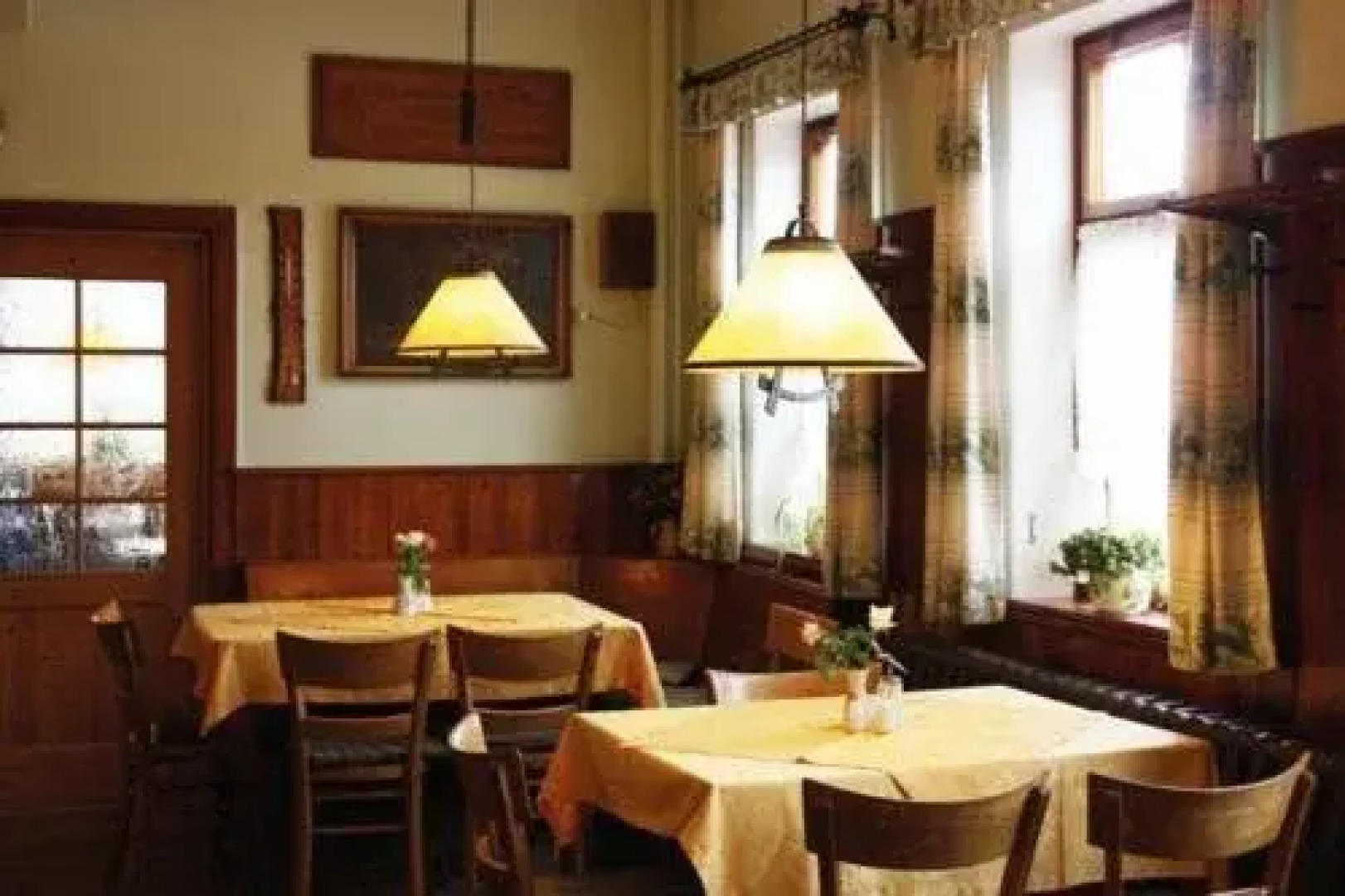 Zum Roten Hirsch im Grünen Wald