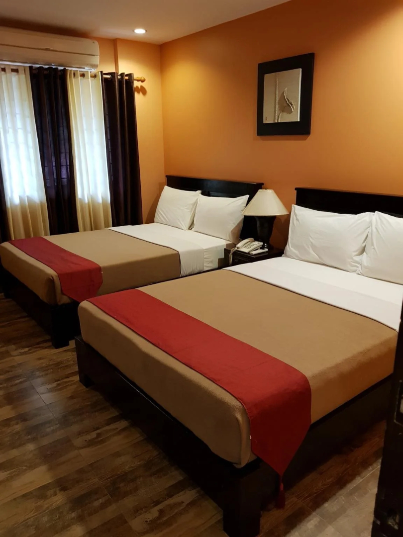 Pacific Waves Resort