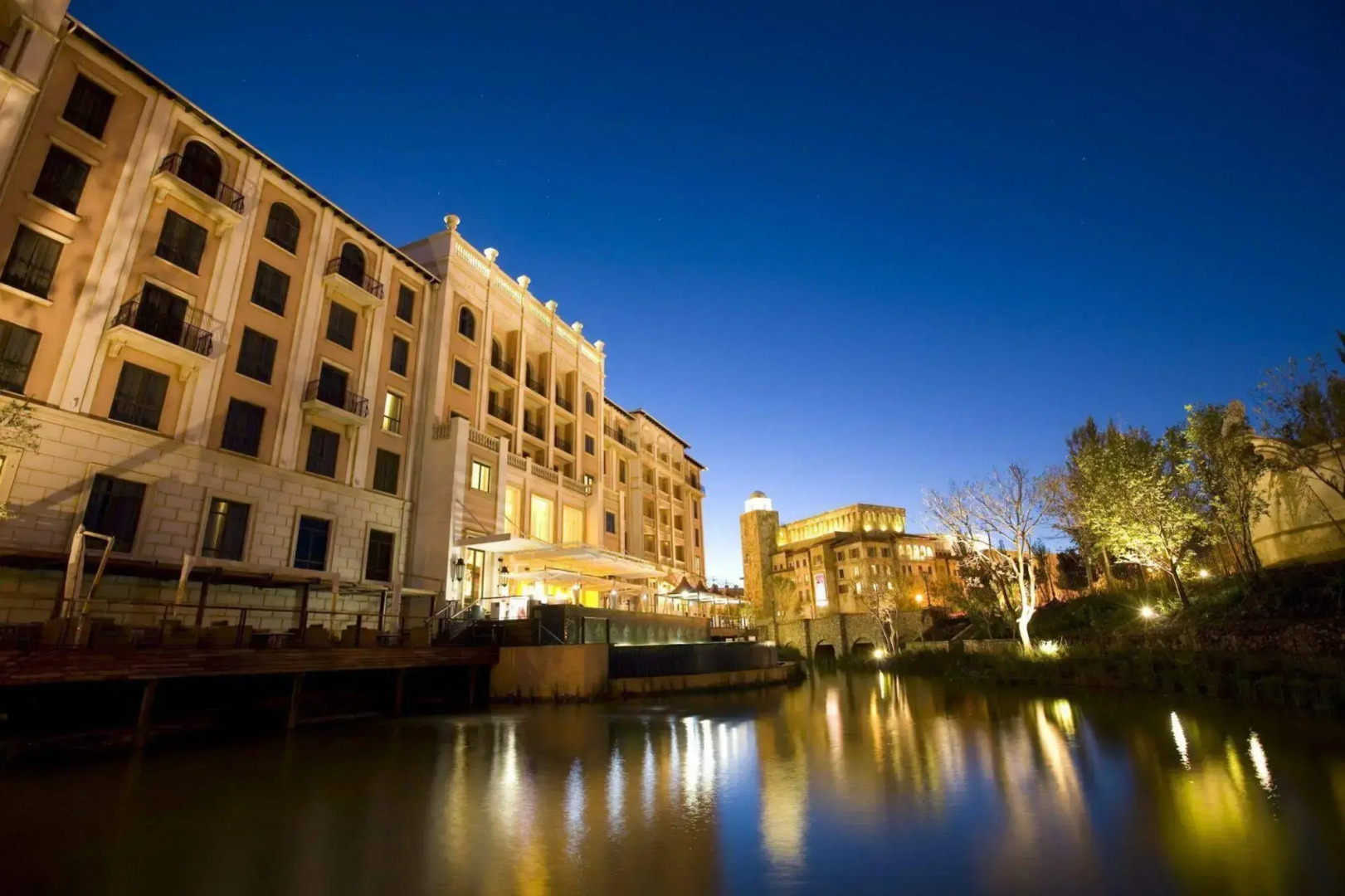 Pivot Hotel Montecasino