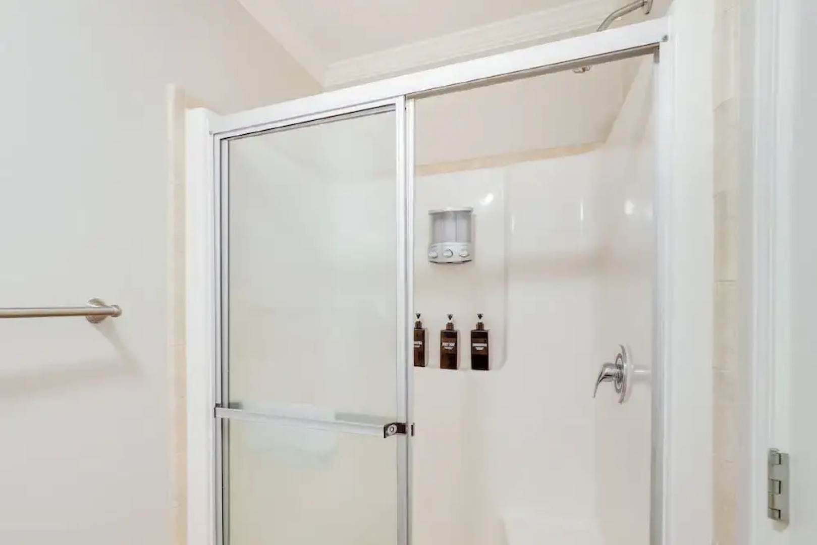 Black Mountain Retreat w/ Hot Tub + Mountain Views