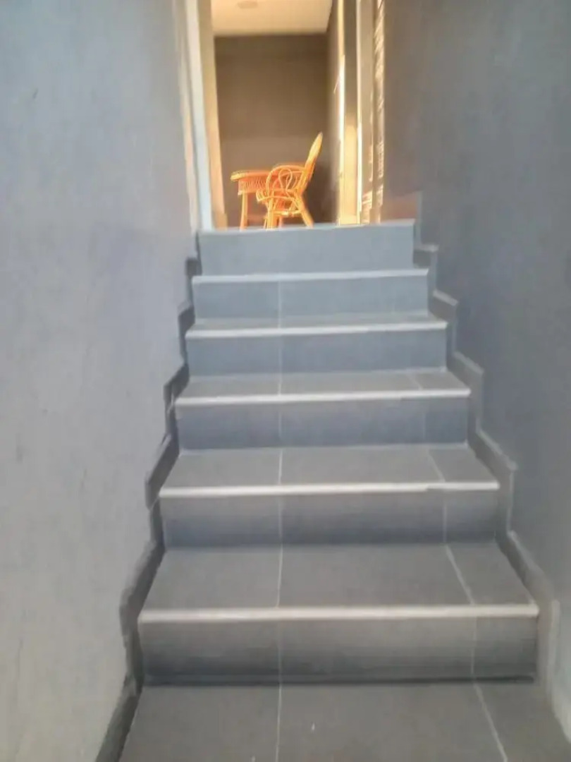 Two Stories House Nelix