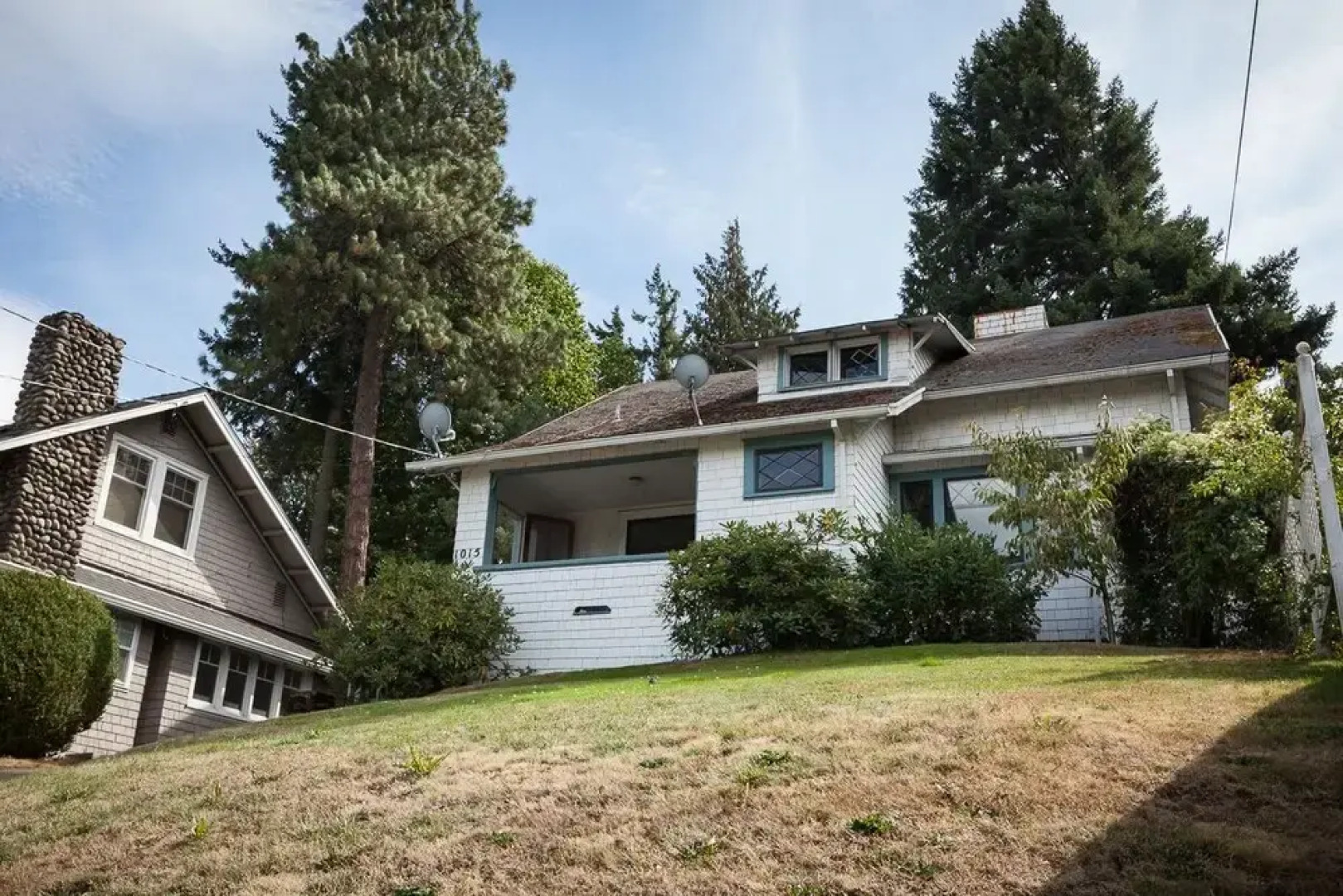 Daisy's Place 3 Bedroom Home by RedAwning