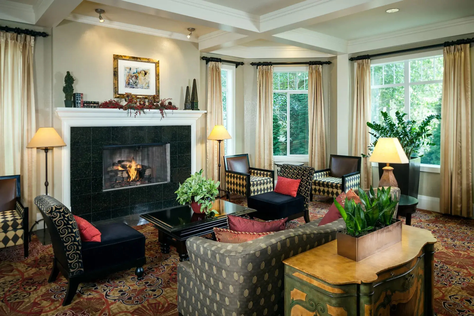 Plaza Inn & Suites at Ashland Creek