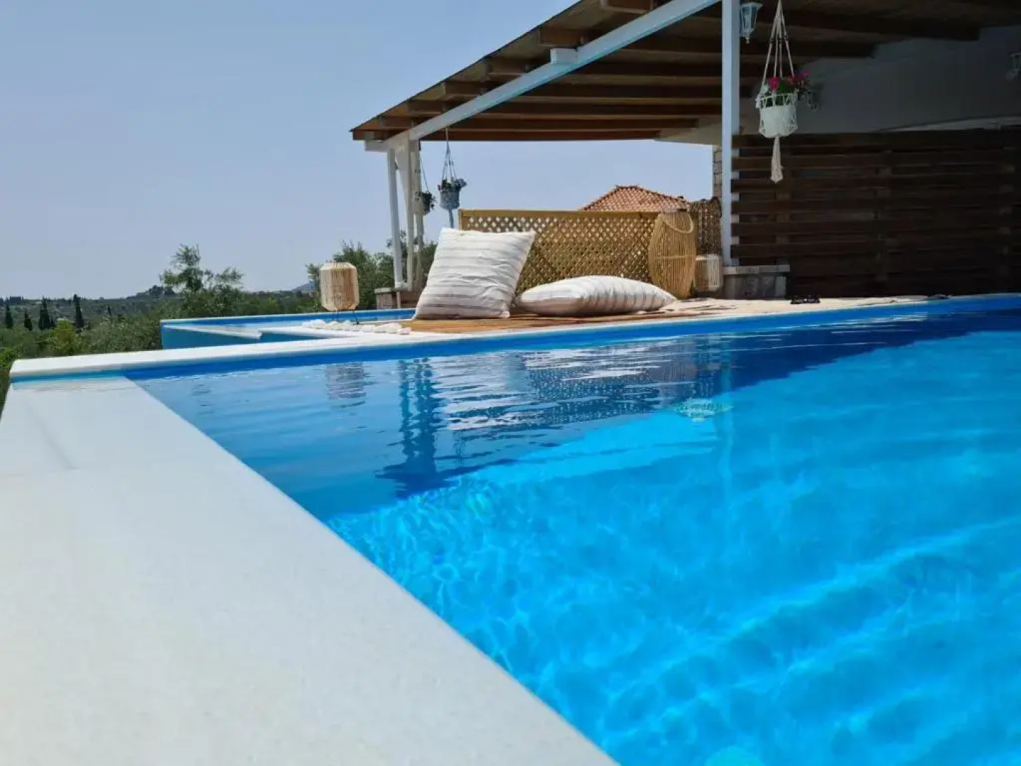 Georgianna's suite with private pool , 'greysuite'